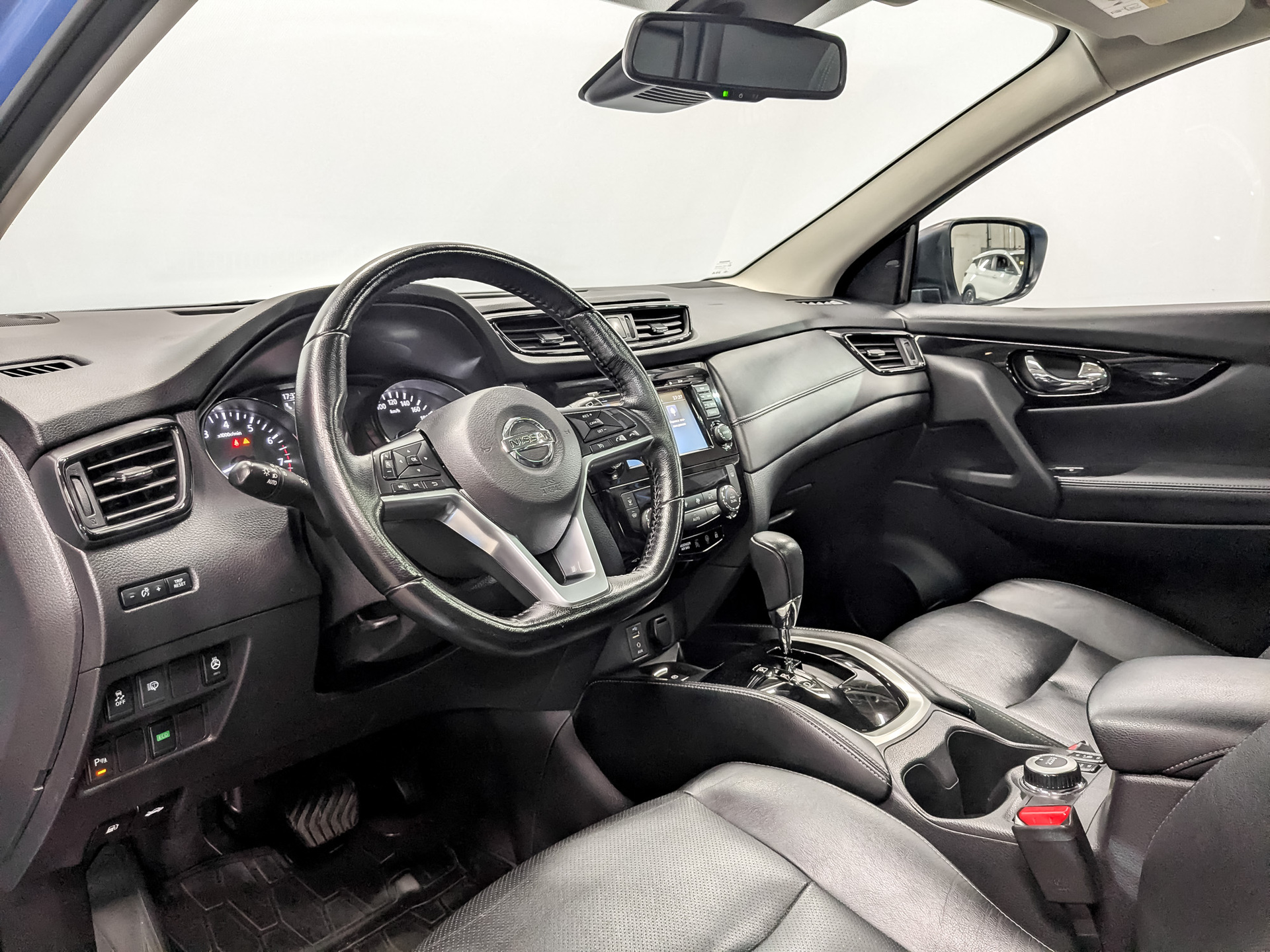 NISSAN Qashqai 2.00 (144 л.с), автомат, 2019, пробег 102 326 км