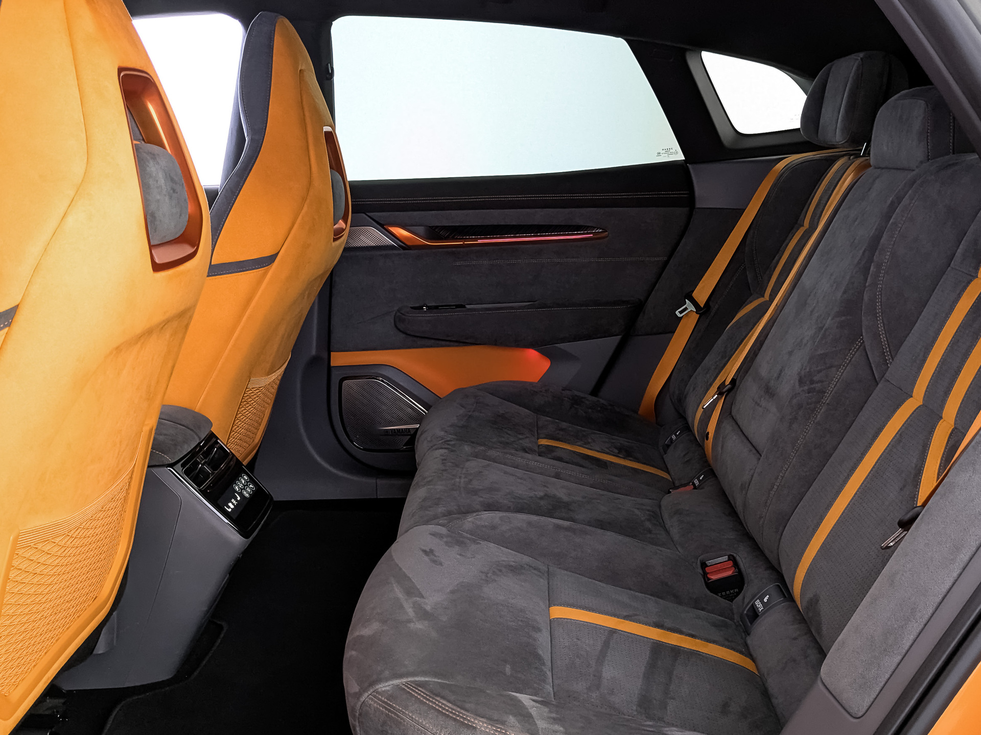 ZEEKR 001 0.00 (204 л.с), автомат, 2023, пробег 65 610 км