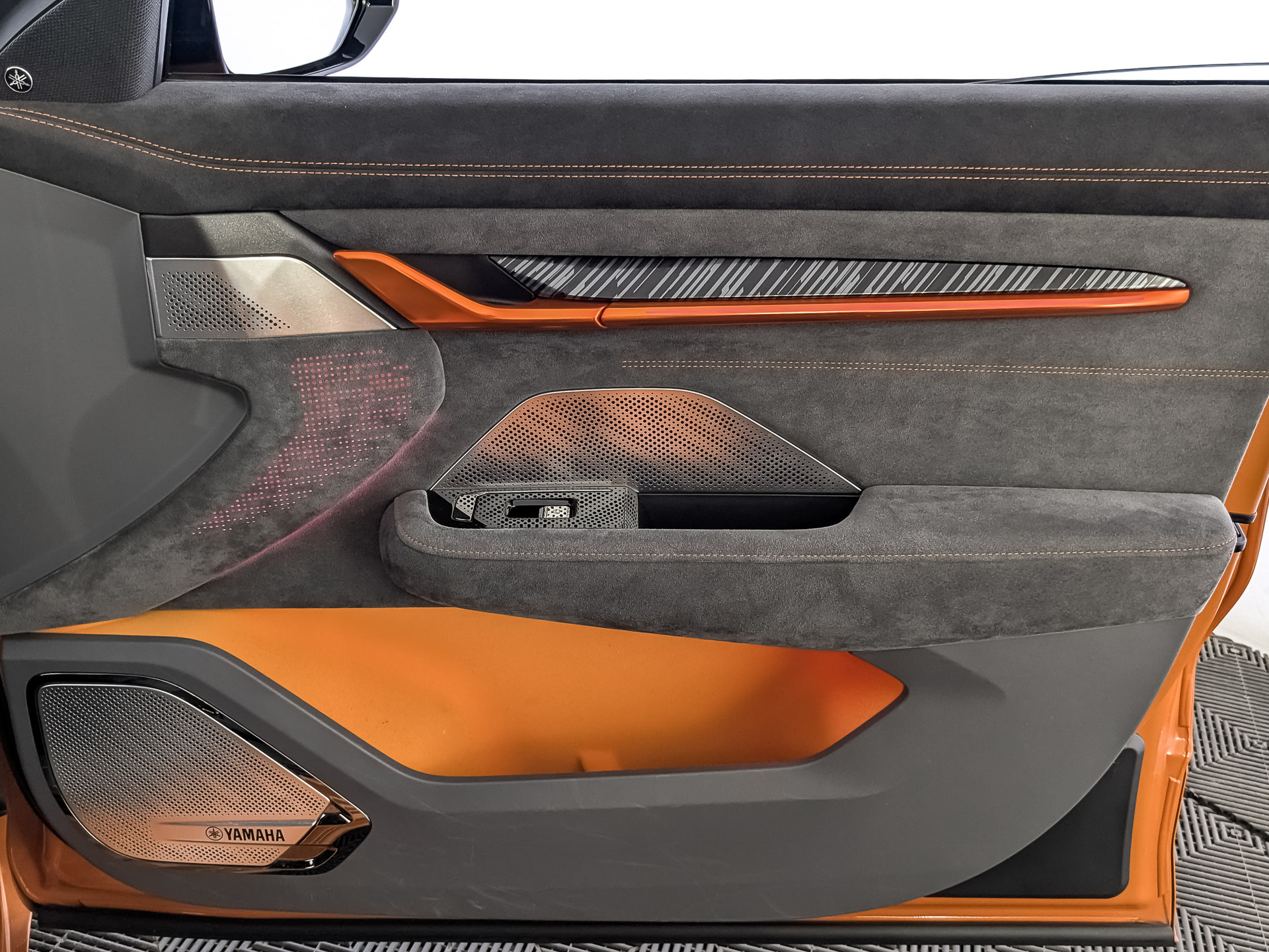 ZEEKR 001 0.00 (204 л.с), автомат, 2023, пробег 65 610 км
