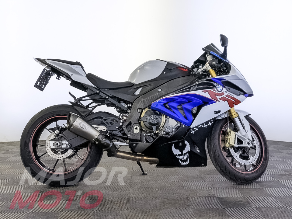 BMW S 1000RR - фото №1