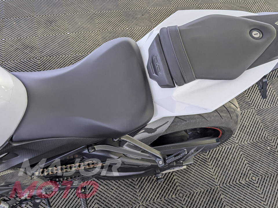 BMW S 1000RR - фото №9