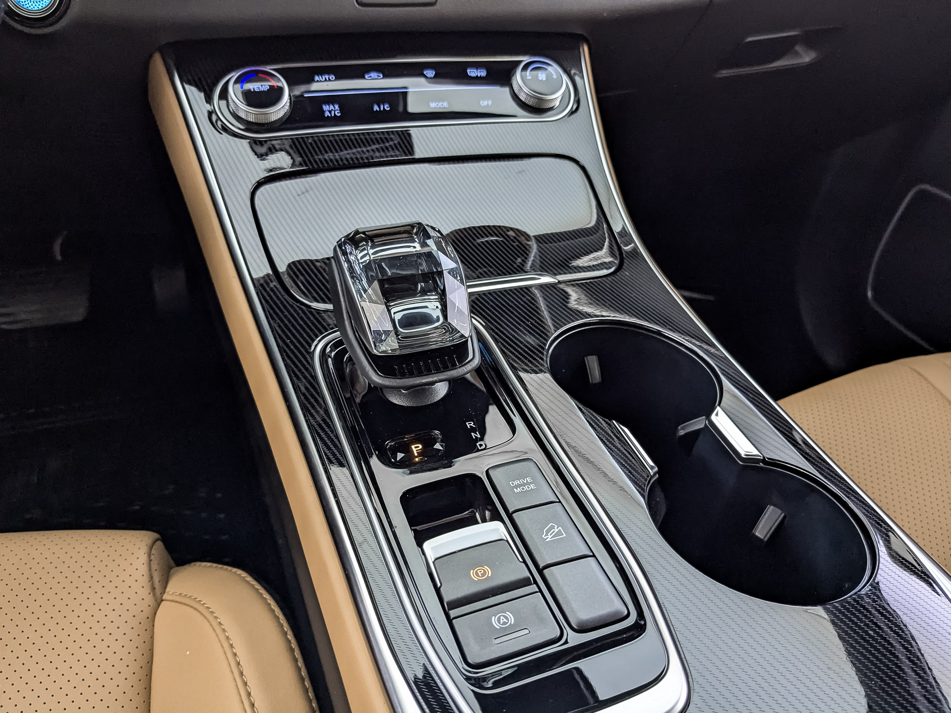 EVOLUTE i-SKY 0.00 (108 л.с), автомат, 2024, пробег 21 856 км