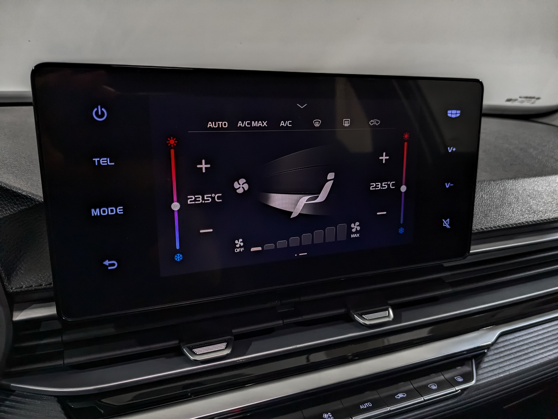 GEELY Emgrand 7 II 1.50 (122 л.с), автомат, 2024, пробег 43 608 км