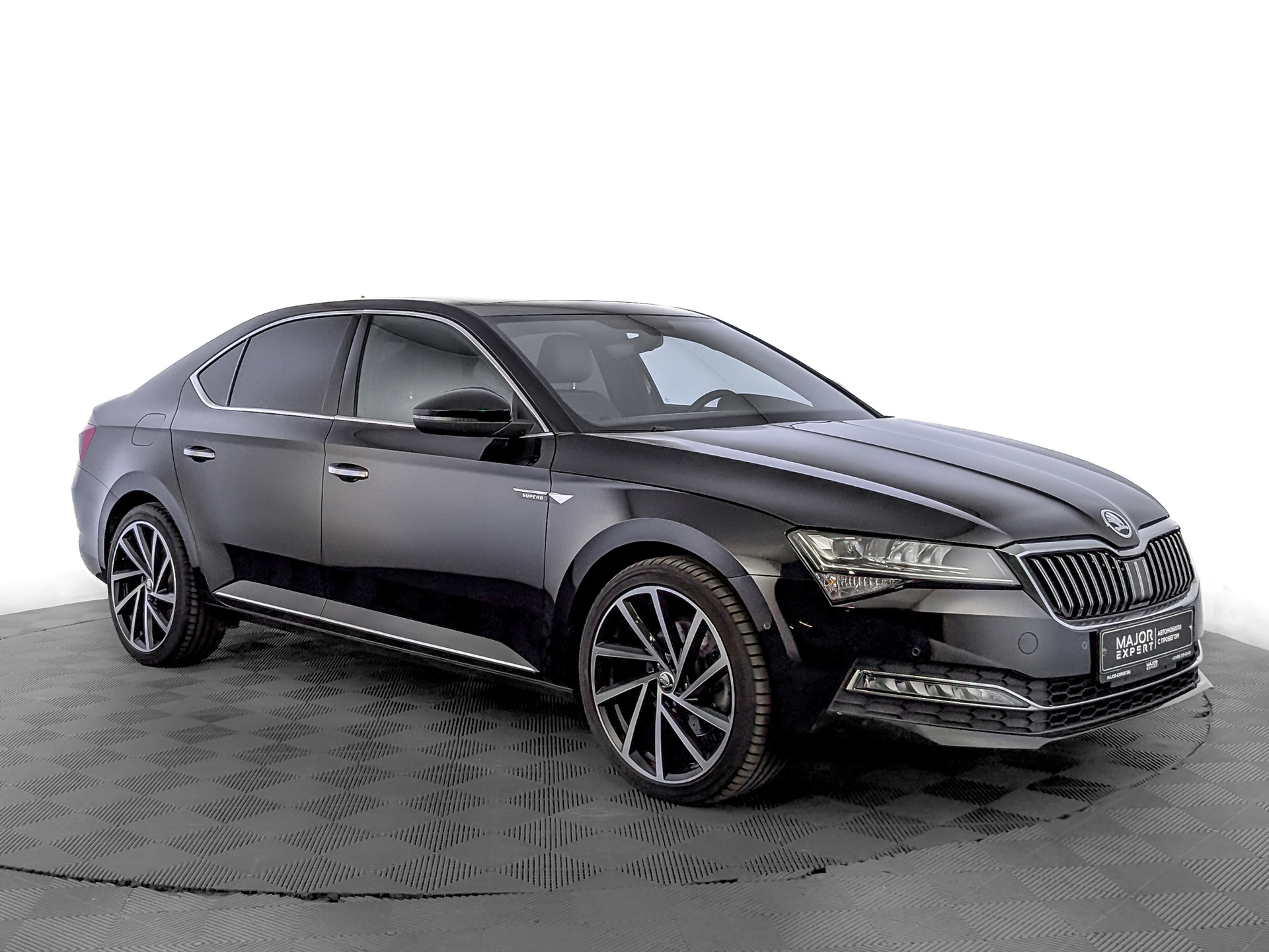 SKODA Superb 2.00 (186 л.с), автомат, 2024, пробег 82 225 км
