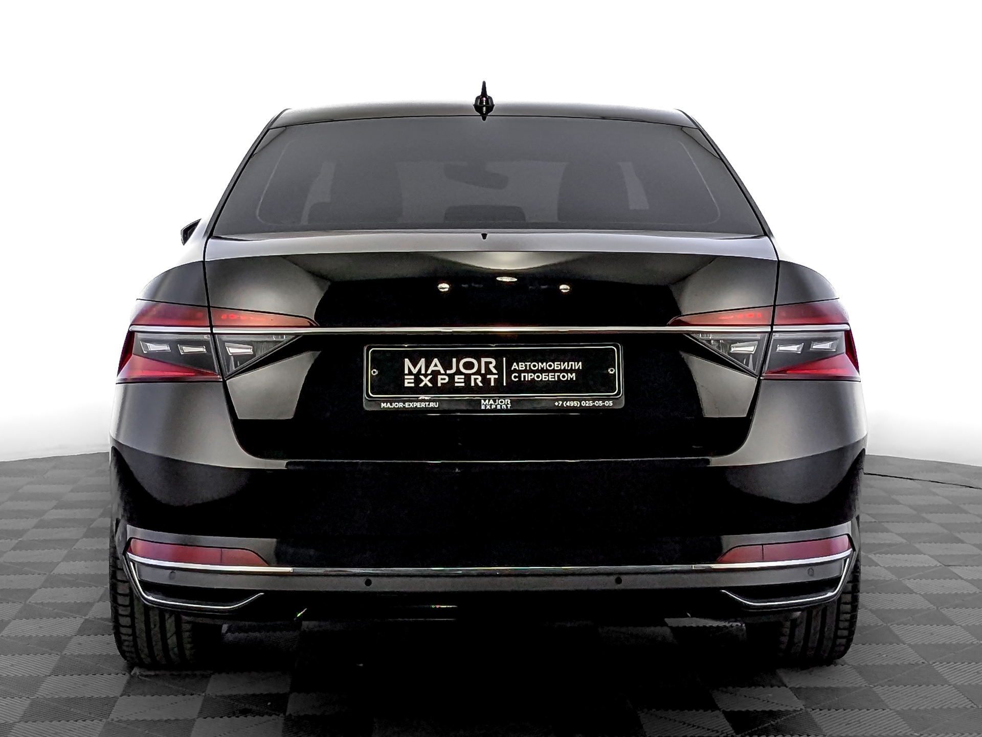 SKODA Superb 2.00 (186 л.с), автомат, 2024, пробег 82 225 км
