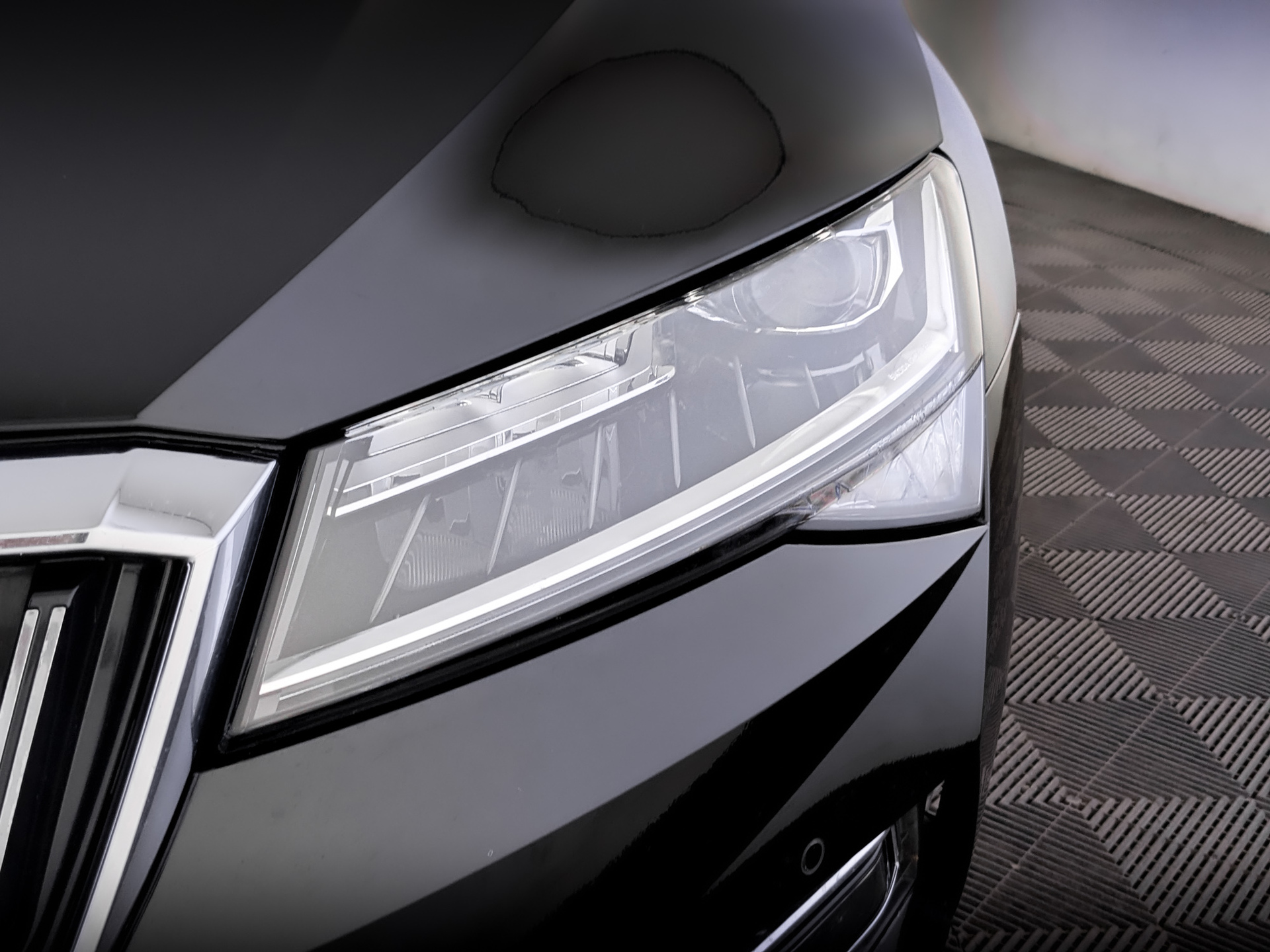 SKODA Superb 2.00 (186 л.с), автомат, 2024, пробег 82 225 км