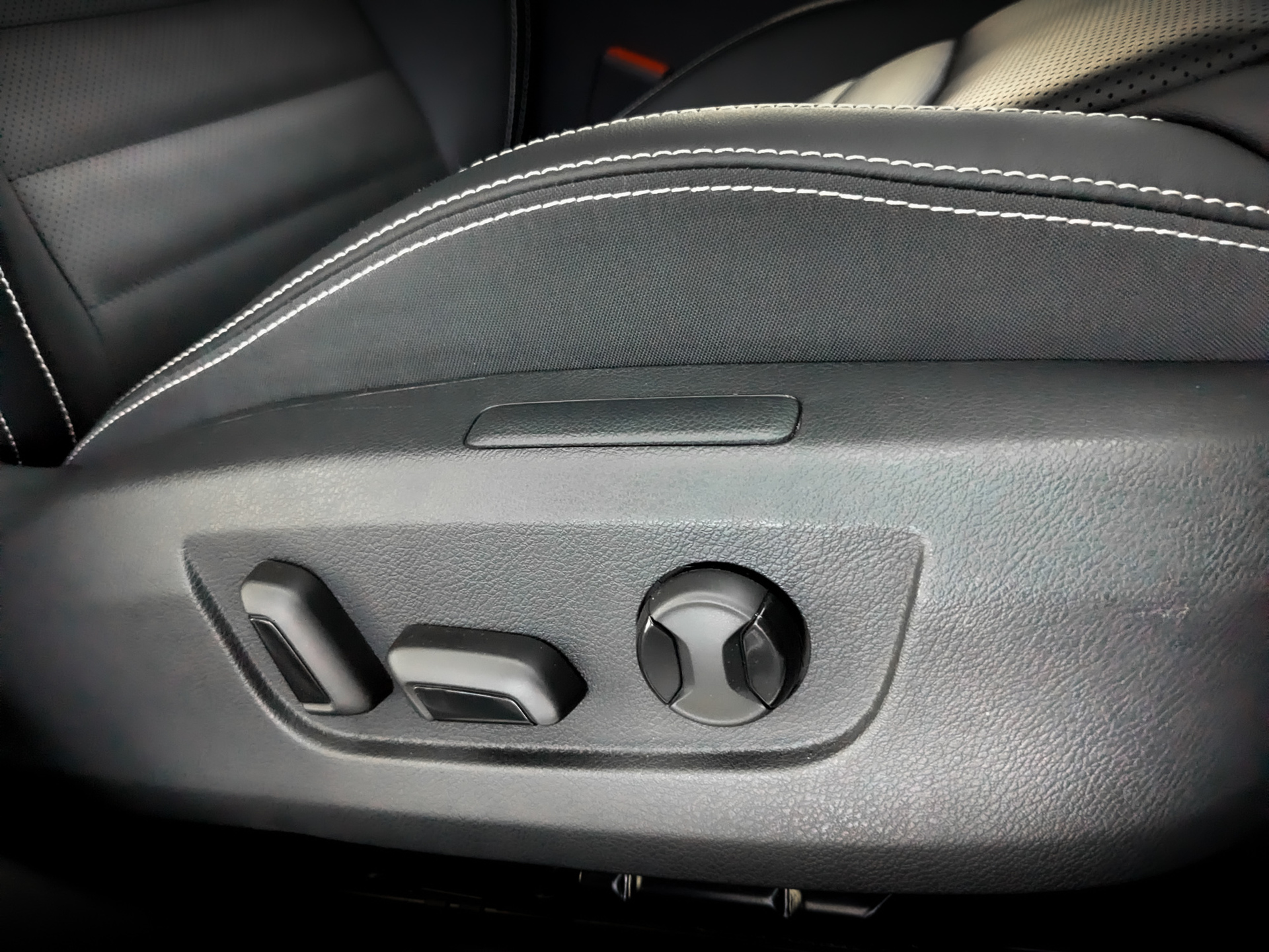 SKODA Superb 2.00 (186 л.с), автомат, 2024, пробег 82 225 км