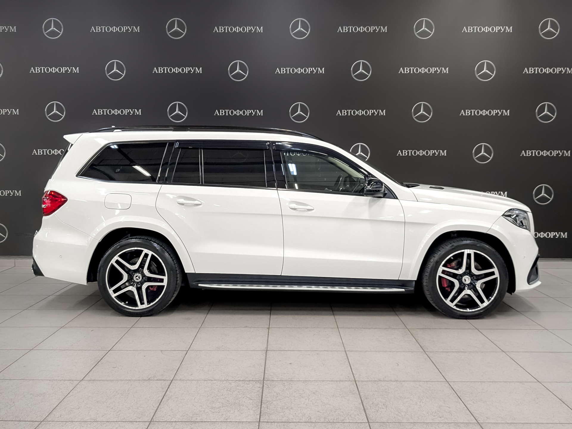 MERCEDES-BENZ GLS 3.00 (249 л.с), автомат, 2017, пробег 143 450 км