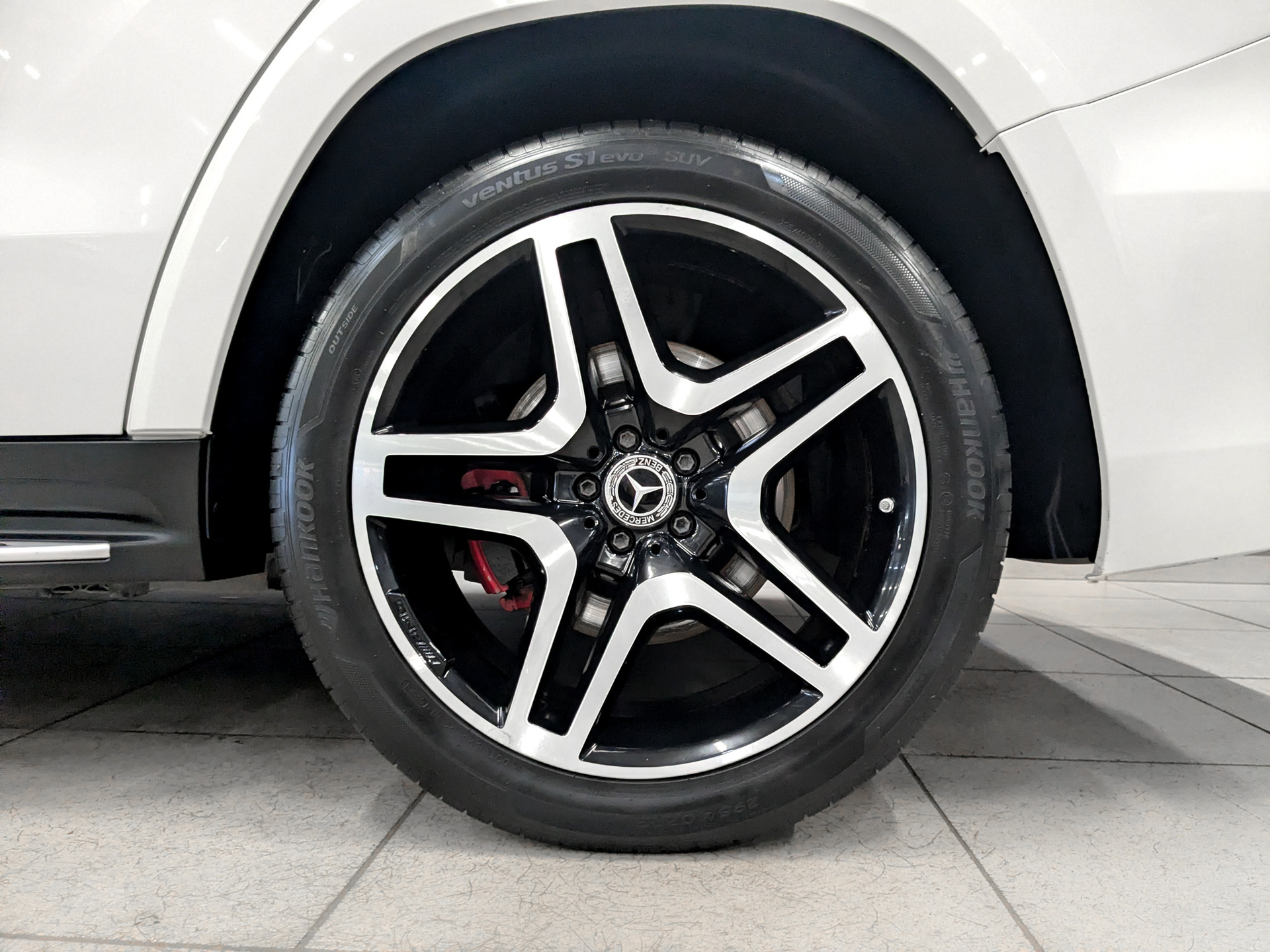 MERCEDES-BENZ GLS 3.00 (249 л.с), автомат, 2017, пробег 143 450 км