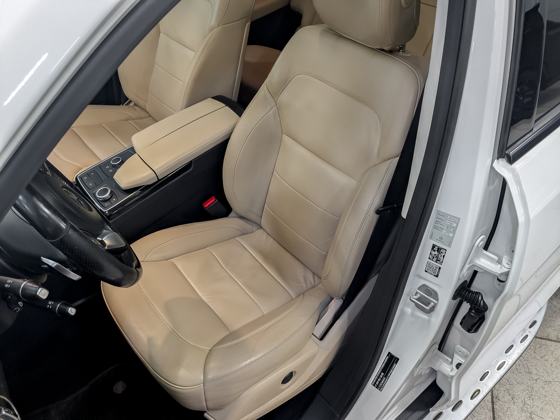 MERCEDES-BENZ GLS 3.00 (249 л.с), автомат, 2017, пробег 143 450 км