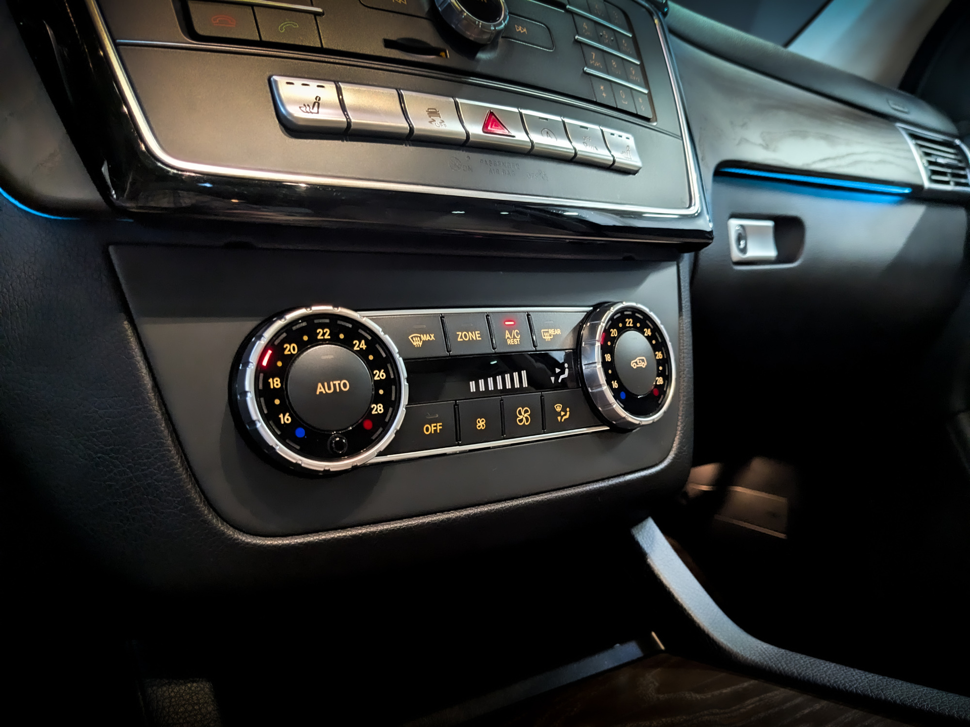 MERCEDES-BENZ GLS 3.00 (249 л.с), автомат, 2017, пробег 143 450 км