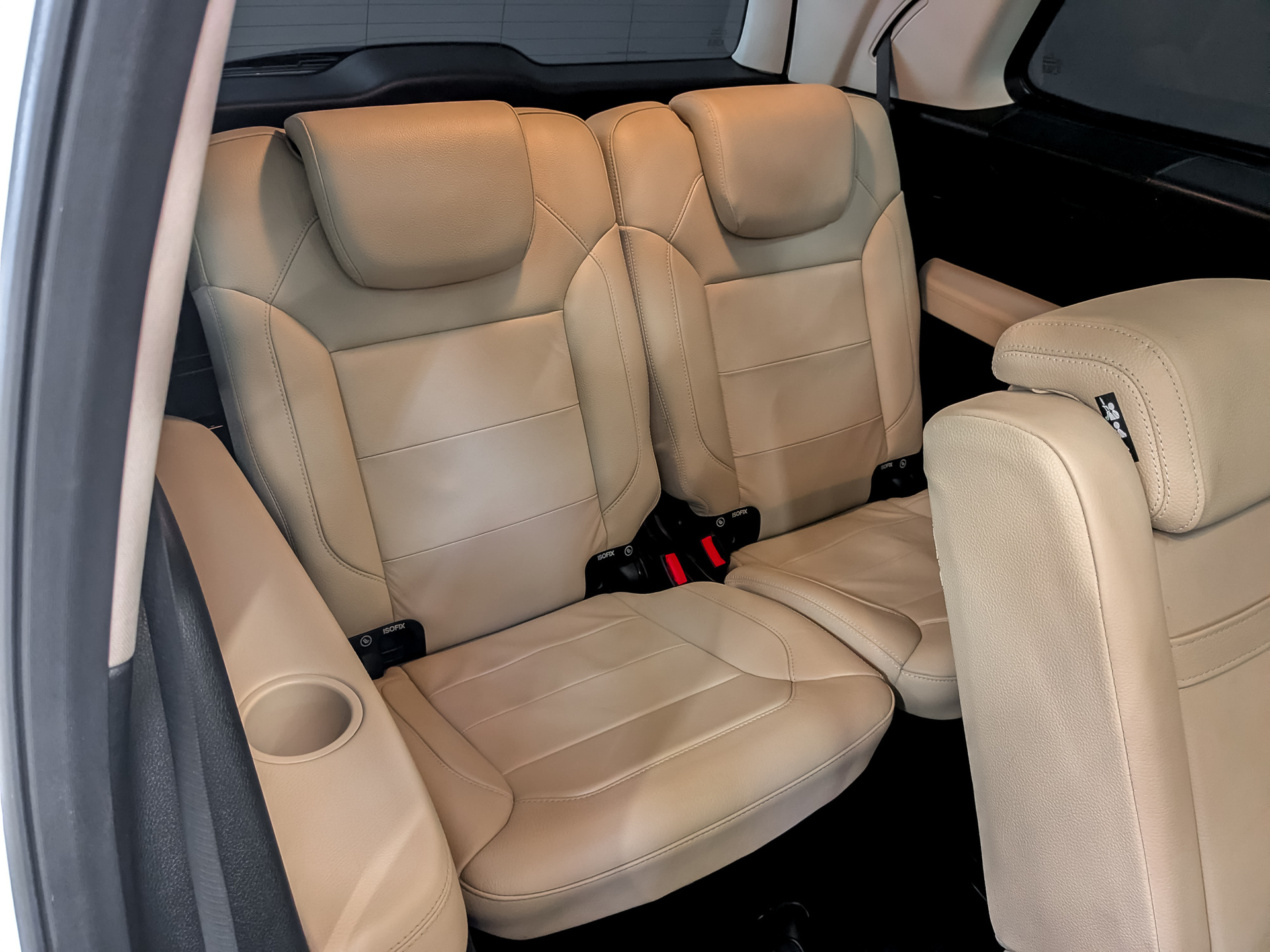 MERCEDES-BENZ GLS 3.00 (249 л.с), автомат, 2017, пробег 143 450 км