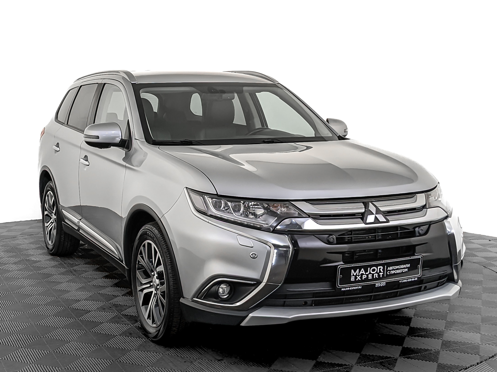 MITSUBISHI Outlander 2.40 (167 л.с), автомат, 2017, пробег 113 346 км