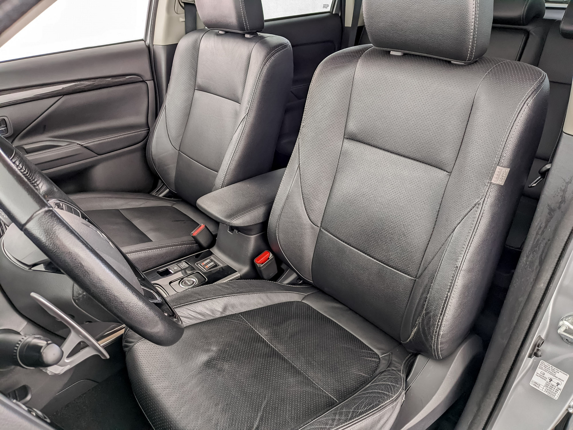MITSUBISHI Outlander 2.40 (167 л.с), автомат, 2017, пробег 113 346 км