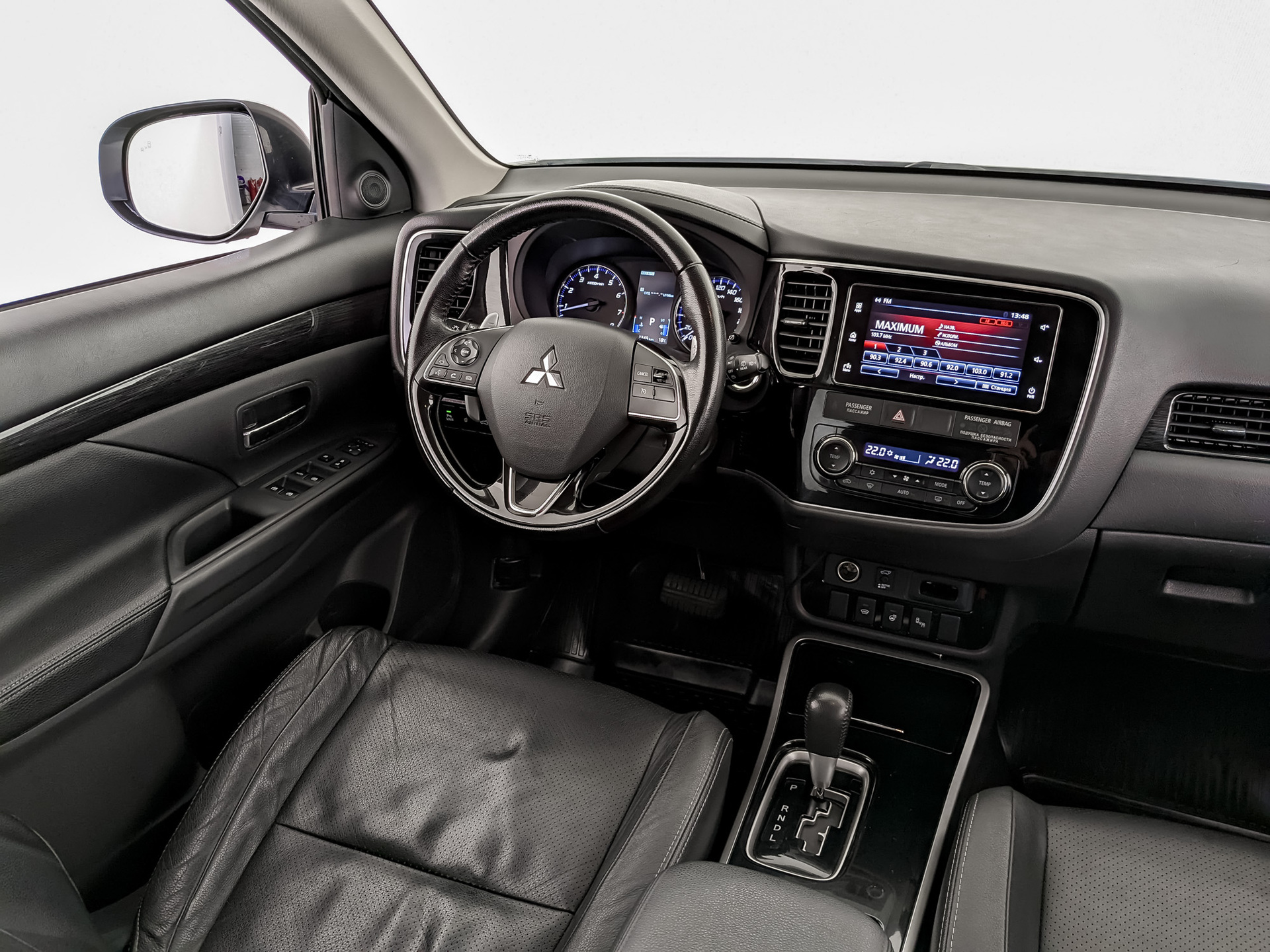 MITSUBISHI Outlander 2.40 (167 л.с), автомат, 2017, пробег 113 346 км