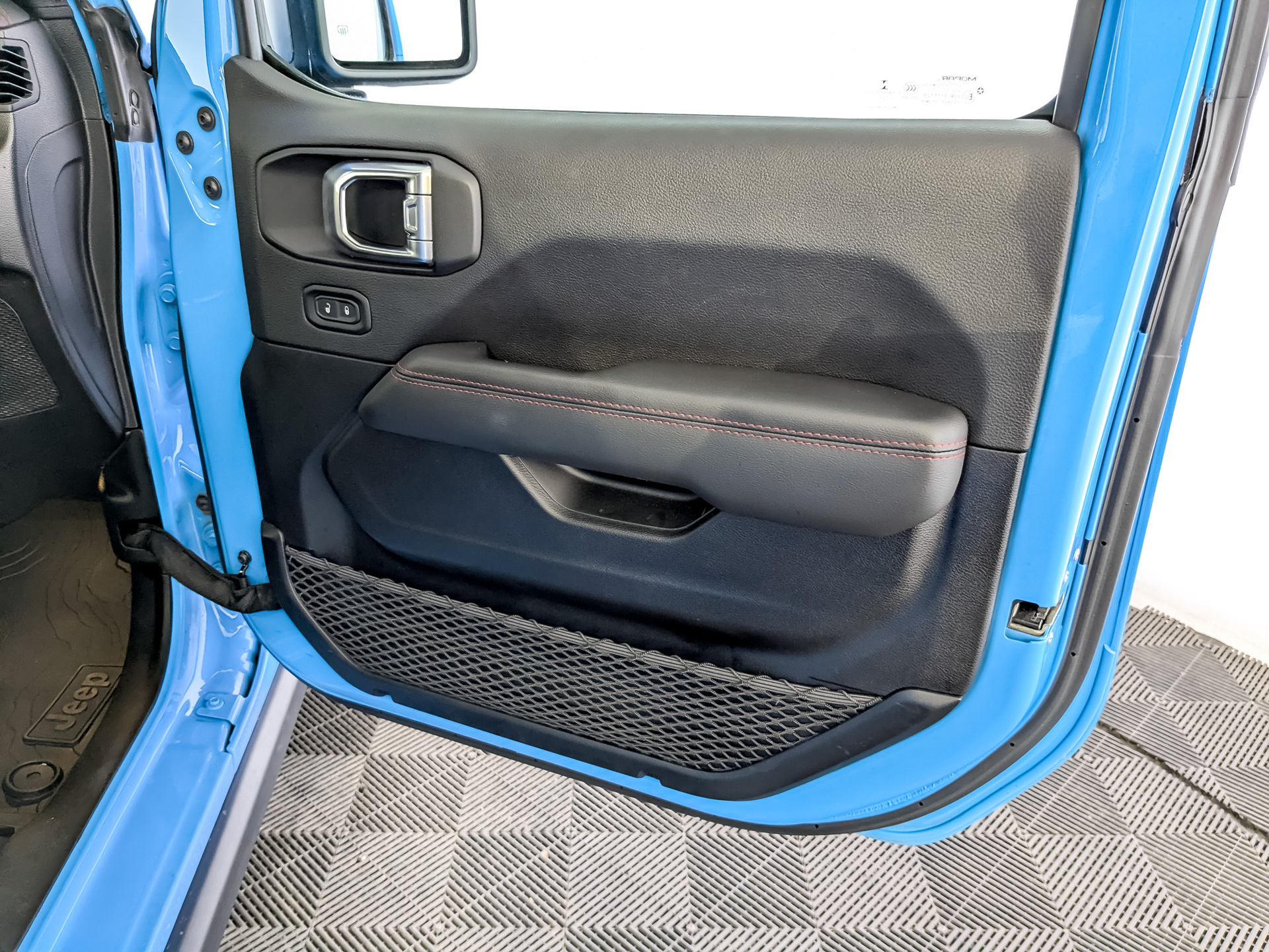 JEEP Wrangler 2.00 (272 л.с), автомат, 2021, пробег 60 177 км