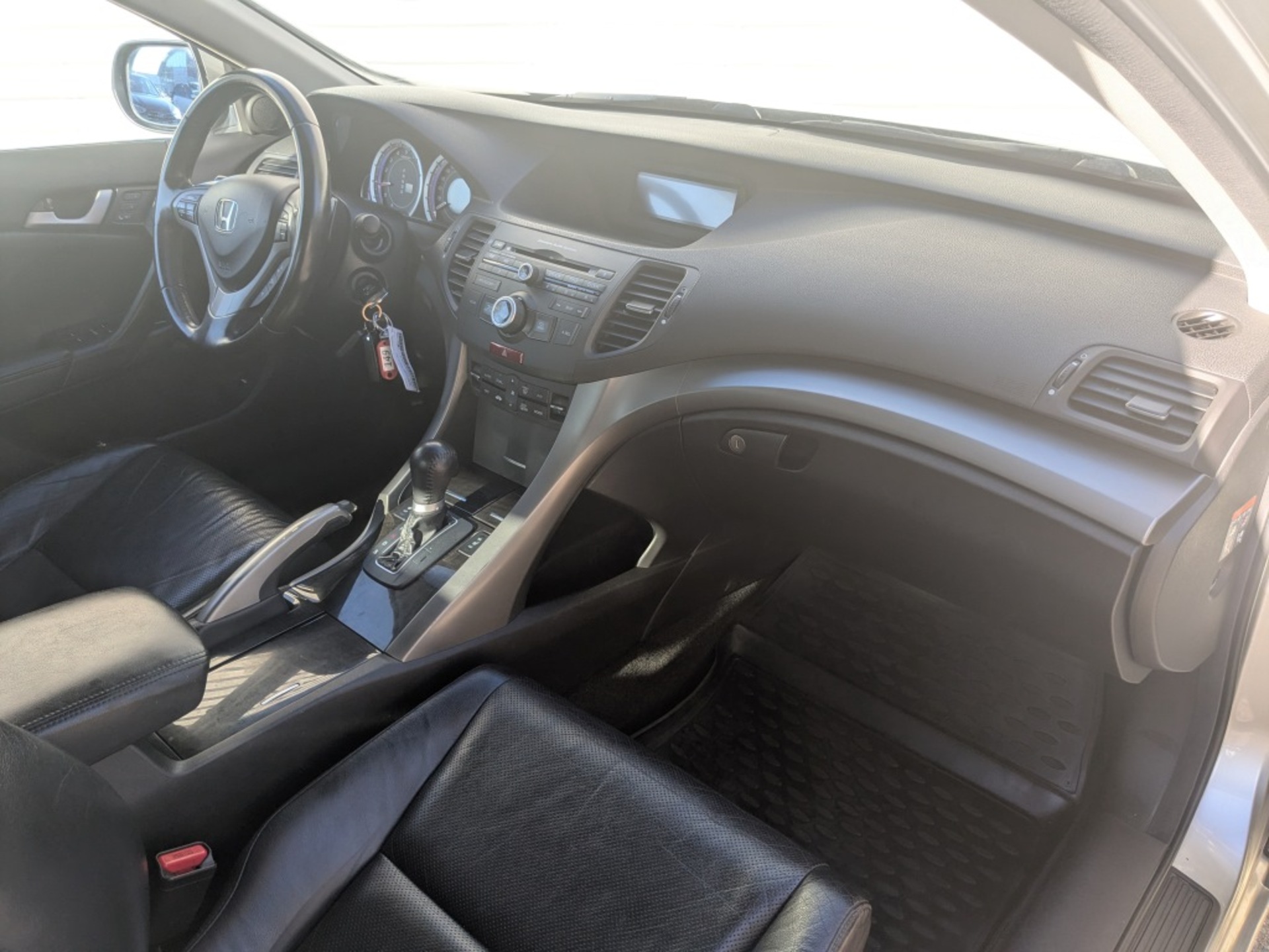 HONDA Accord 2.40 (201 л.с), автомат, 2008, пробег 160 897 км