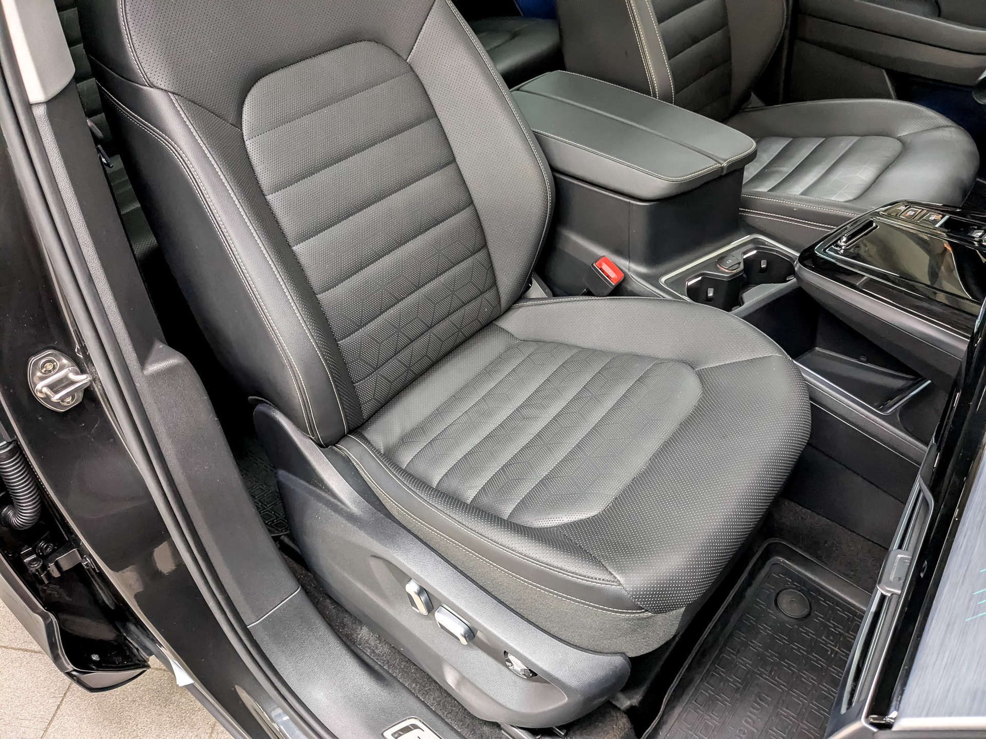 VOLKSWAGEN Talagon 2.00 (220 л.с), автомат, 2024, пробег 38 972 км