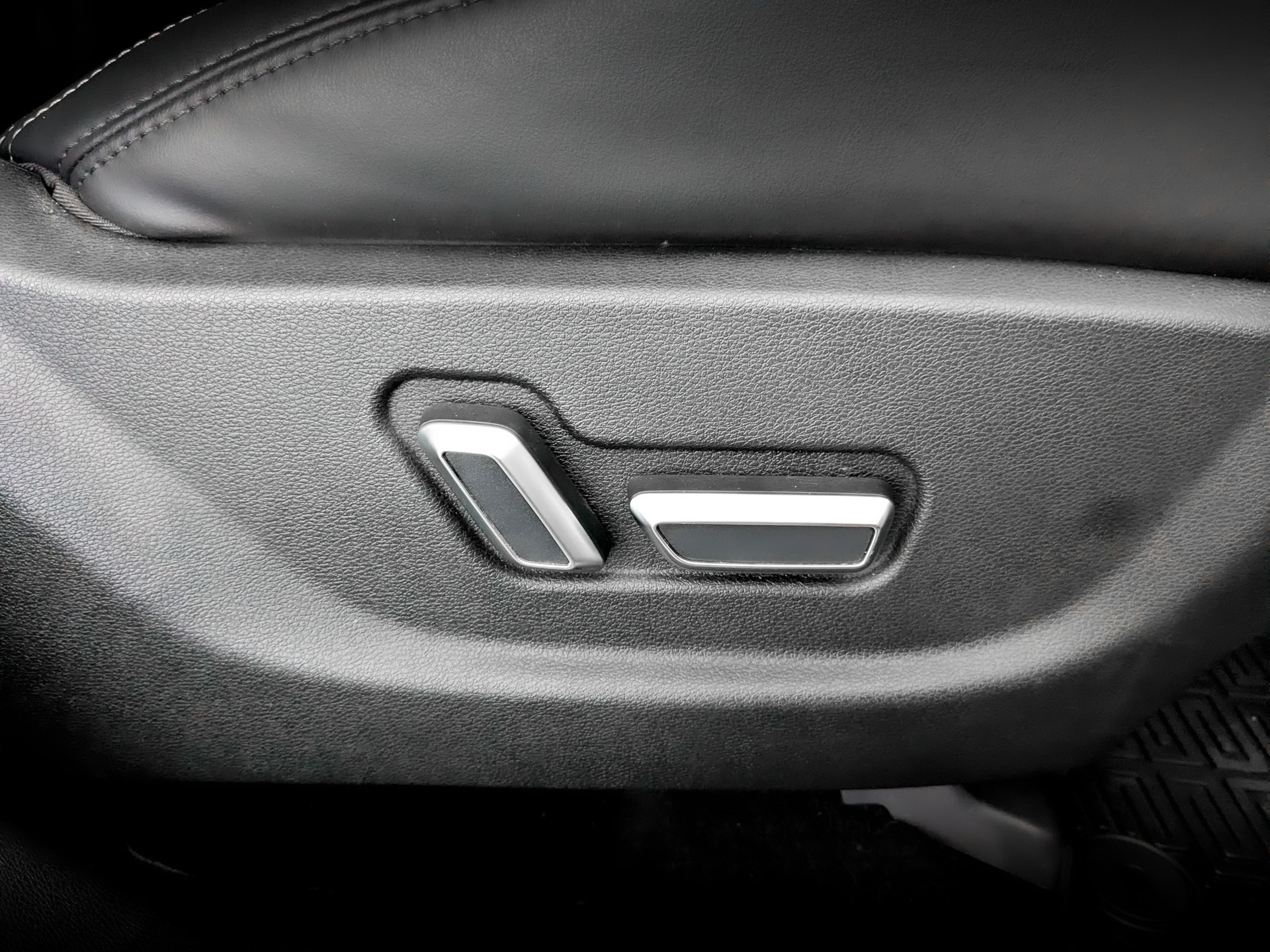 GEELY Atlas 2.40 (149 л.с), автомат, 2021, пробег 104 352 км