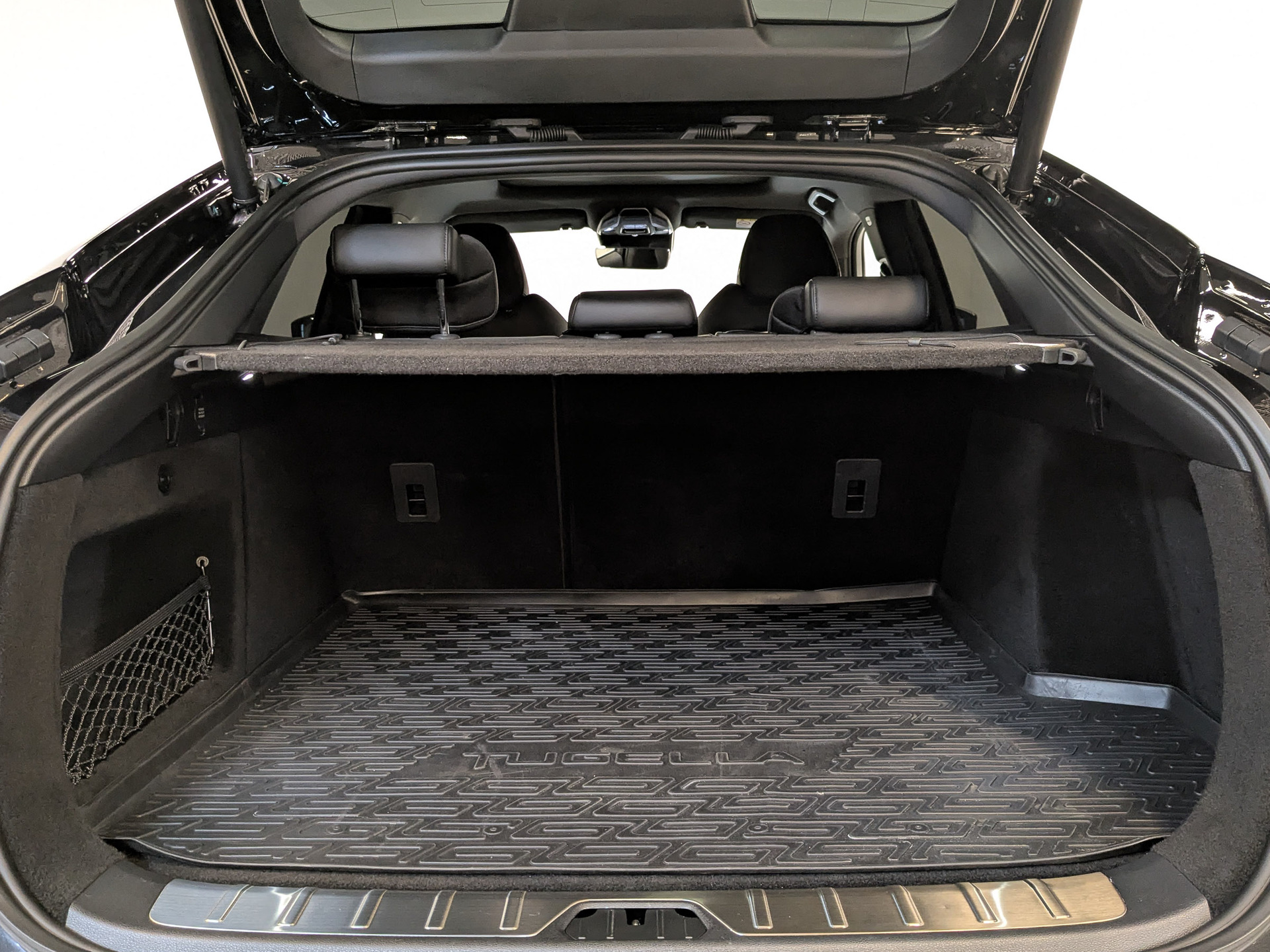 GEELY Tugella 2.00 (238 л.с), автомат, 2023, пробег 40 846 км