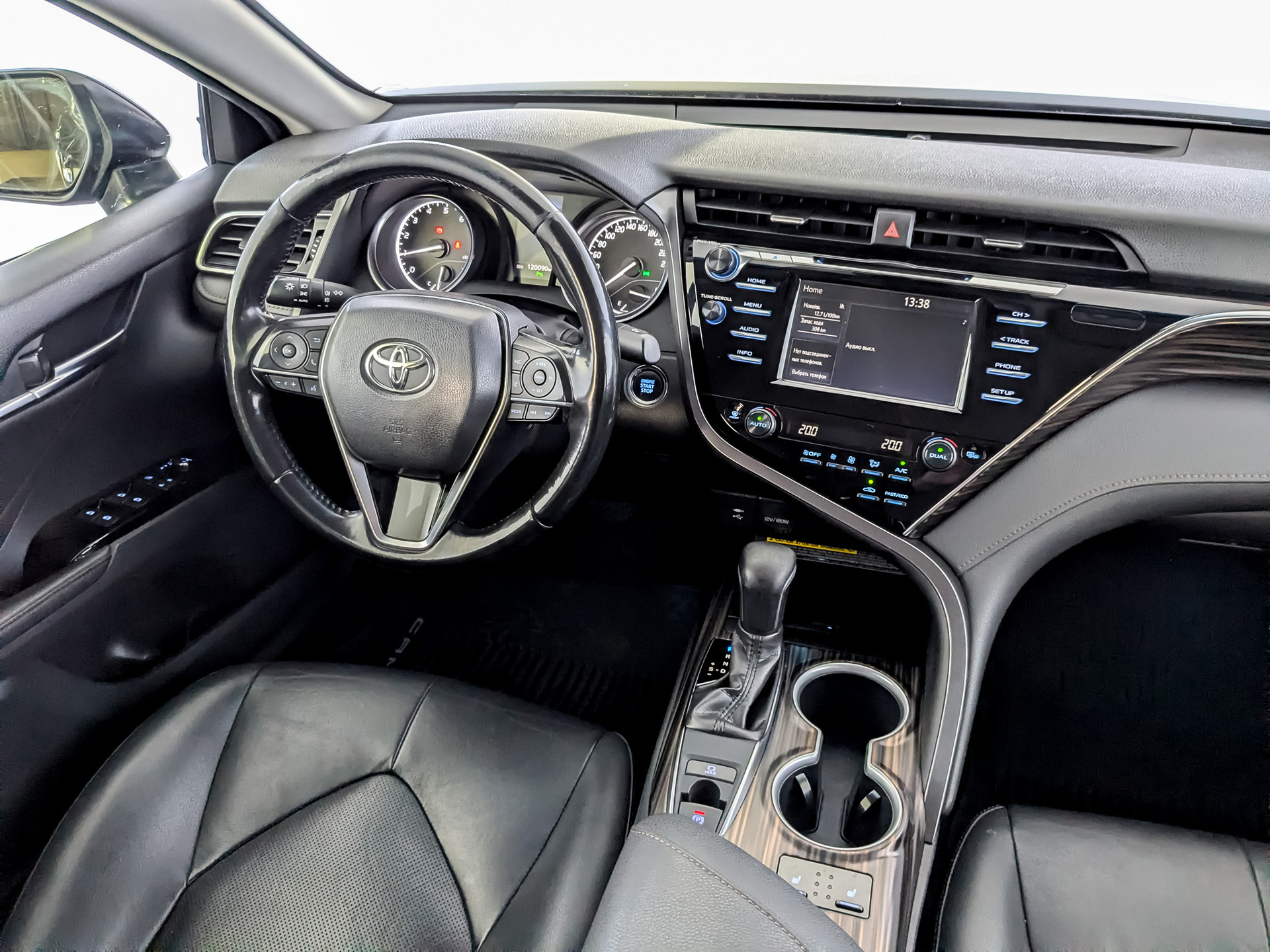 TOYOTA Camry 2.50 (181 л.с), автомат, 2020, пробег 119 766 км