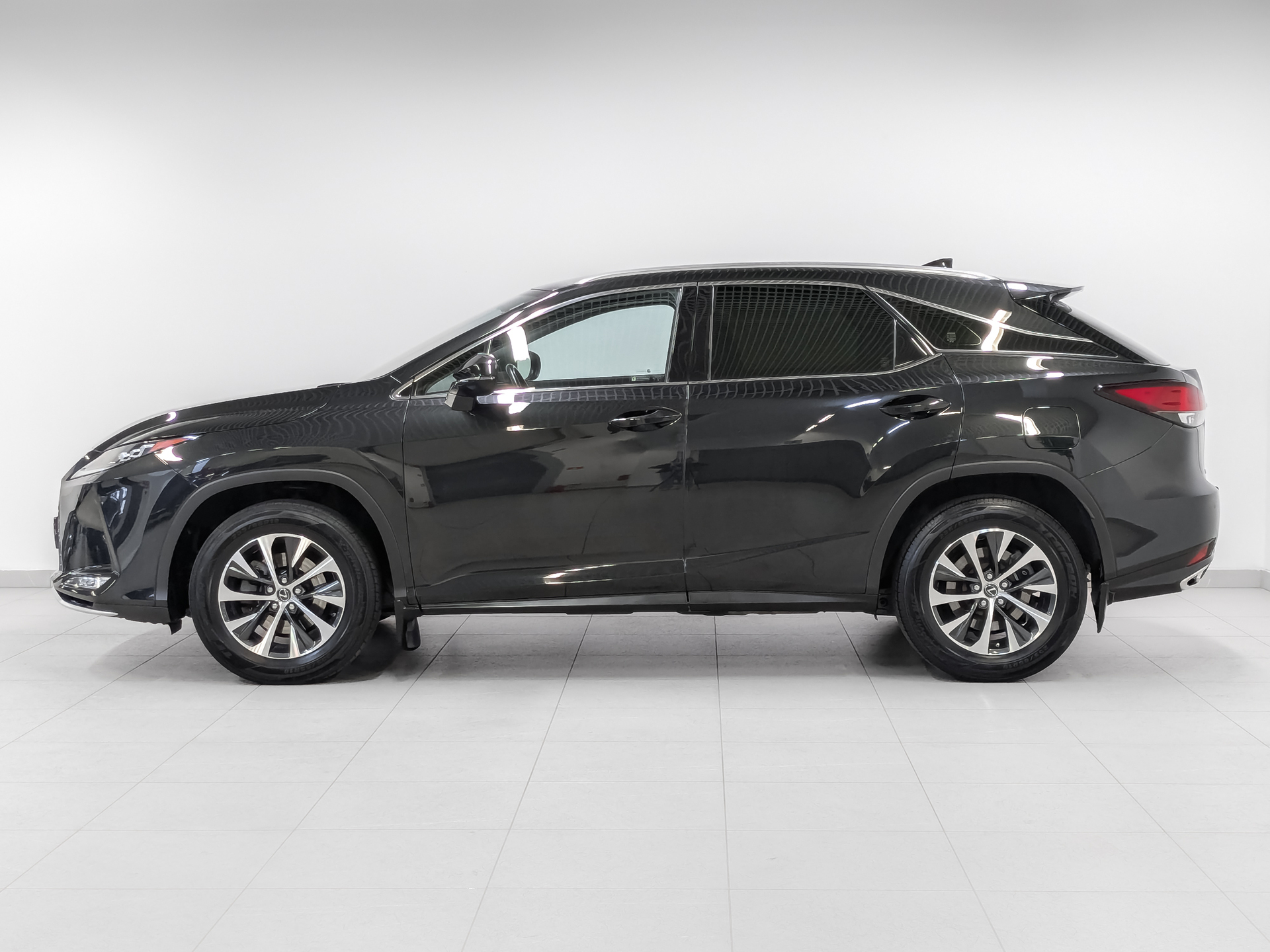 LEXUS RX 2.00 (238 л.с), автомат, 2020, пробег 112 398 км