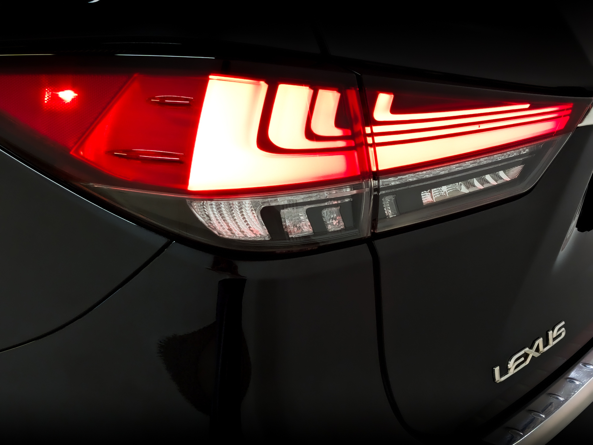 LEXUS RX 2.00 (238 л.с), автомат, 2020, пробег 112 398 км