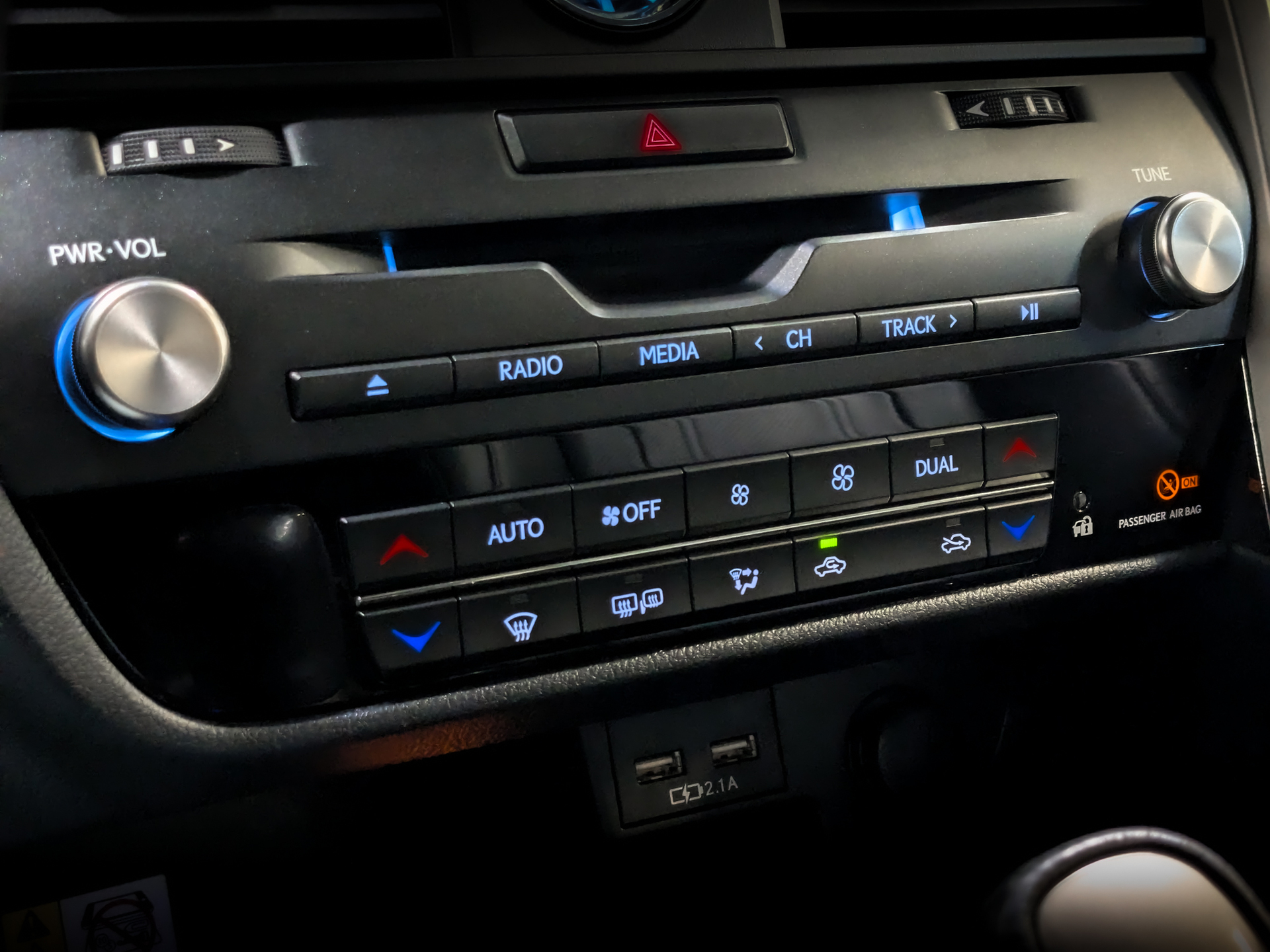 LEXUS RX 2.00 (238 л.с), автомат, 2020, пробег 112 398 км