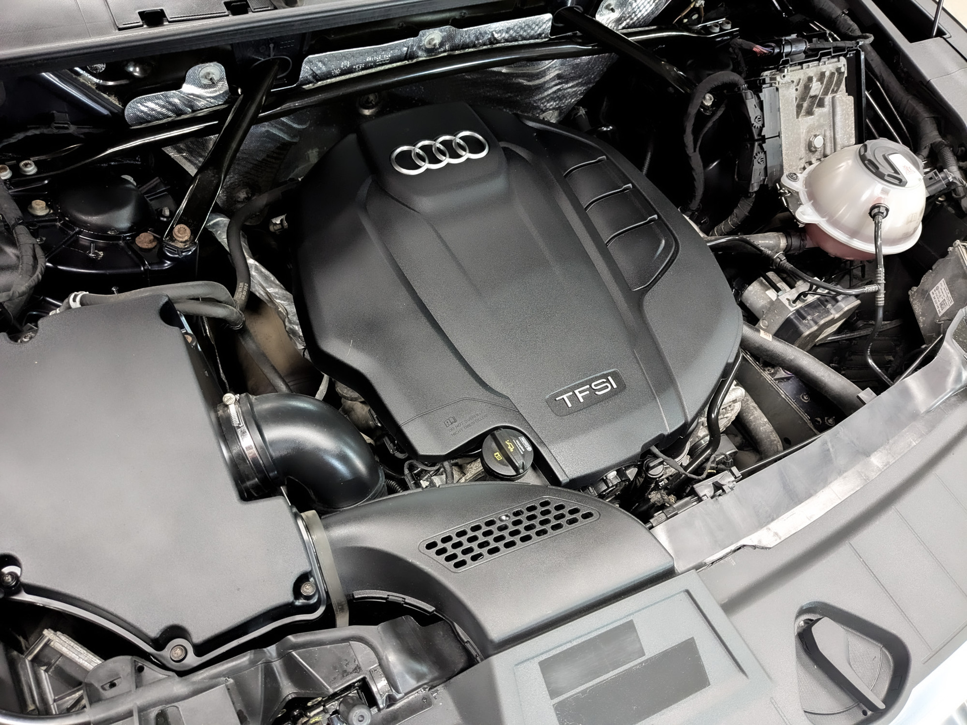 AUDI Q5 2.00 (249 л.с), автомат, 2017, пробег 161 771 км