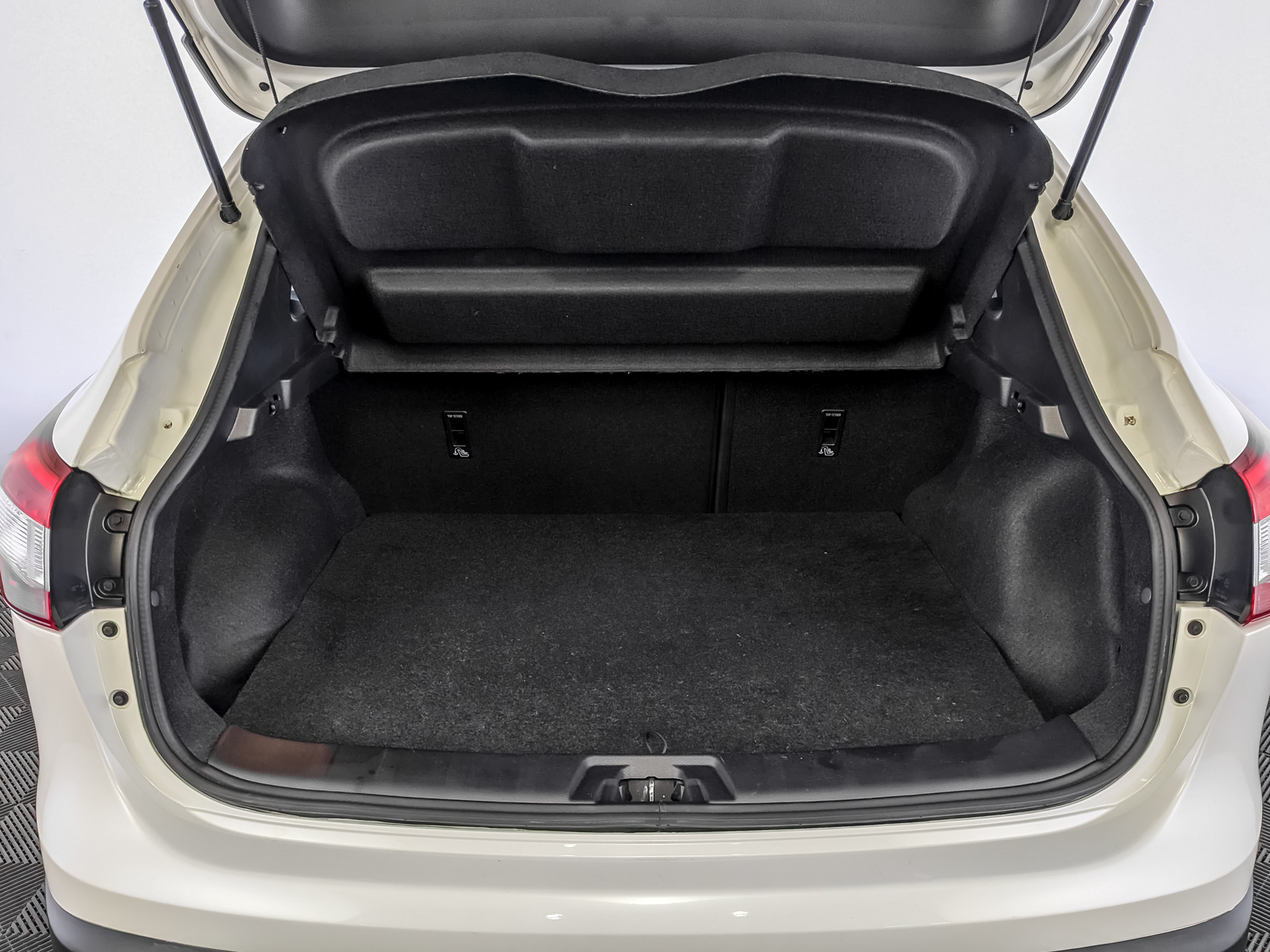 NISSAN Qashqai 1.20 (115 л.с), автомат, 2018, пробег 77 570 км