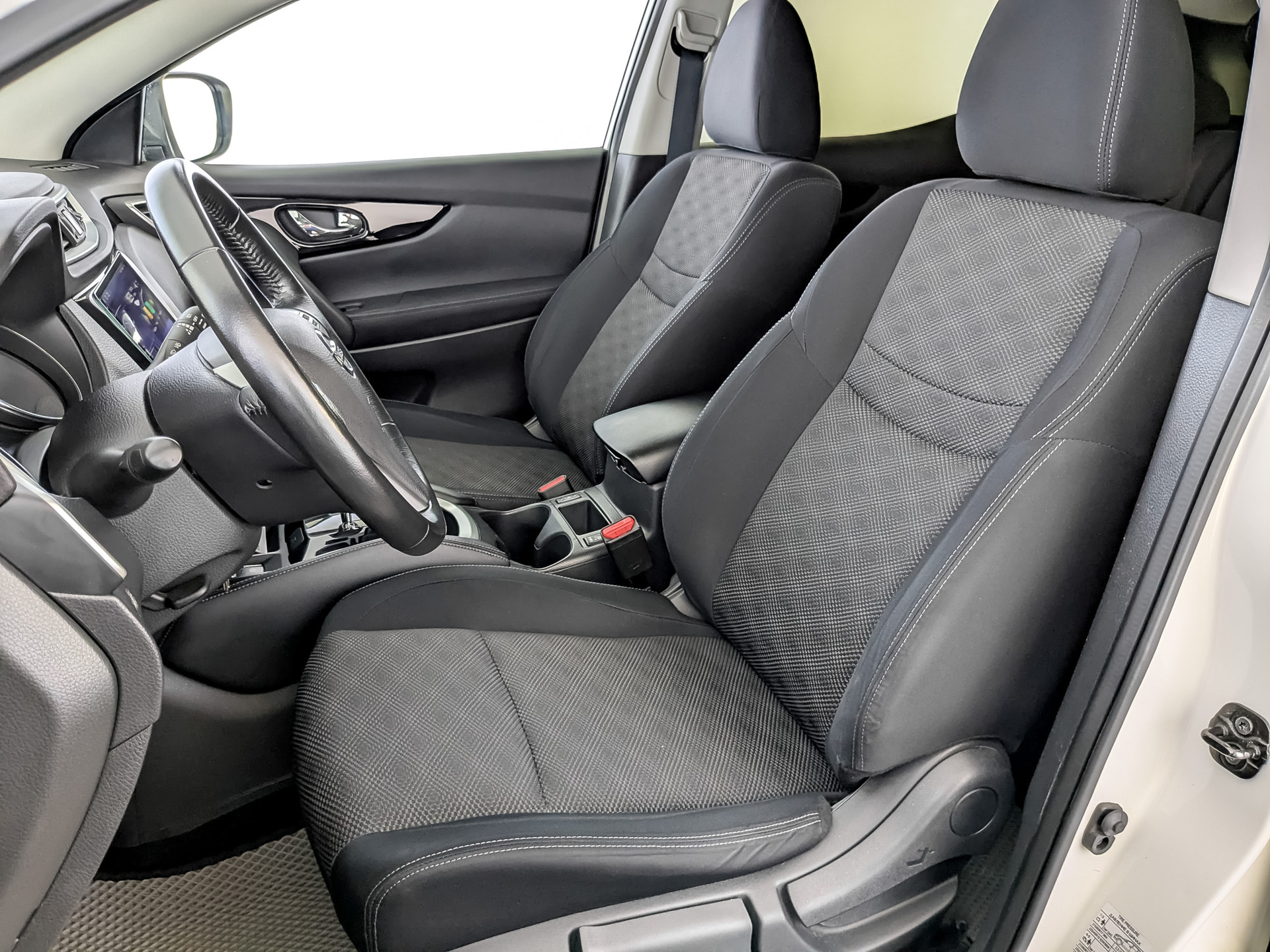 NISSAN Qashqai 1.20 (115 л.с), автомат, 2018, пробег 77 570 км