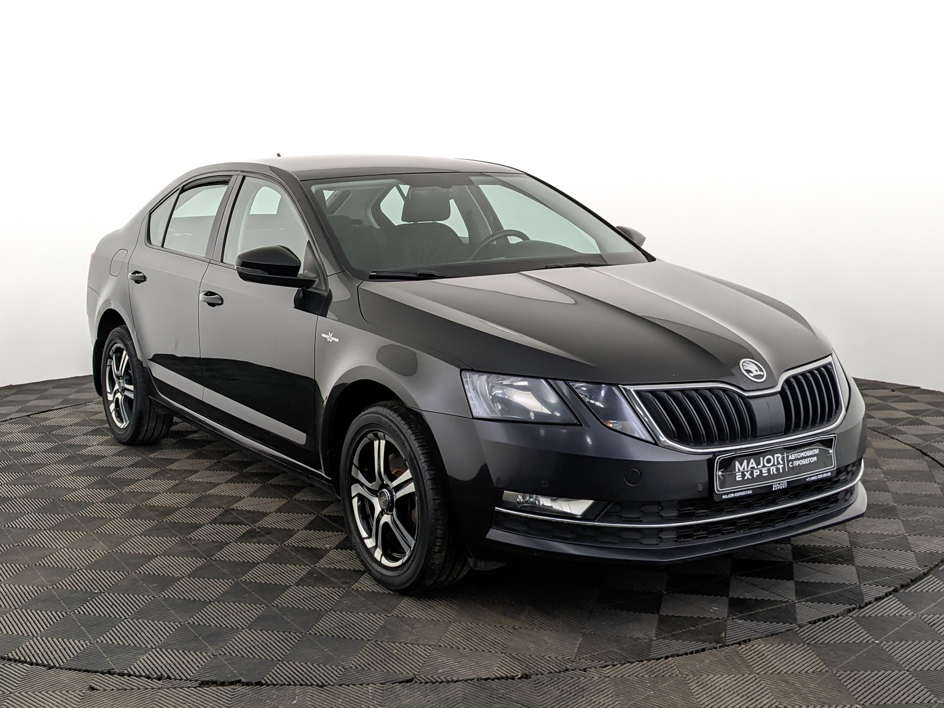 SKODA Octavia 1.40 (150 л.с), автомат, 2018, пробег 140 525 км