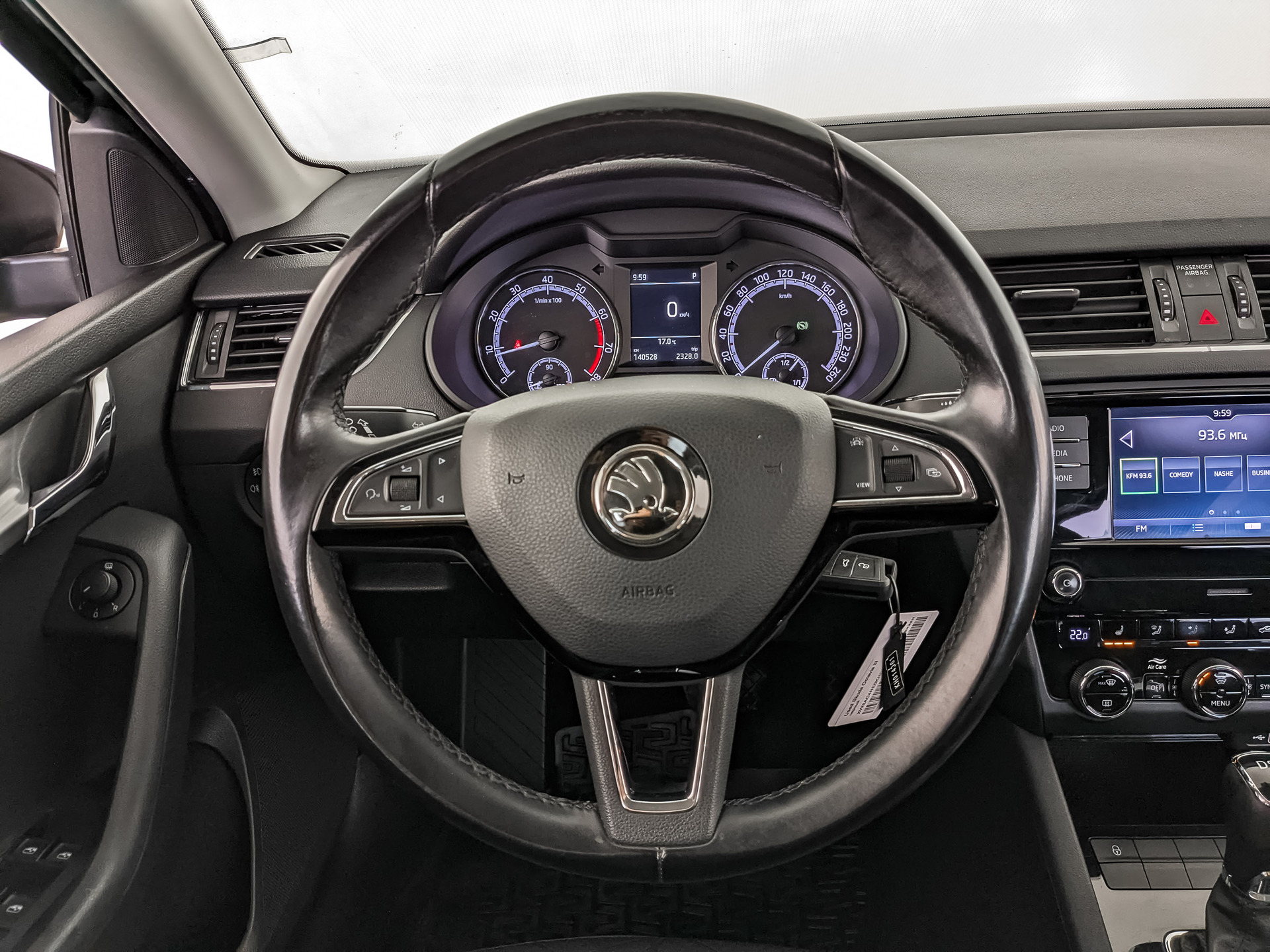 SKODA Octavia 1.40 (150 л.с), автомат, 2018, пробег 140 525 км
