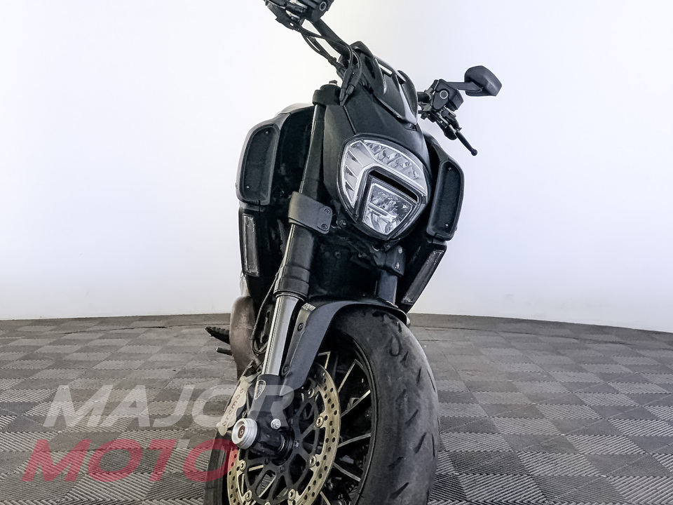 Ducati Diavel Carbon - фото №4