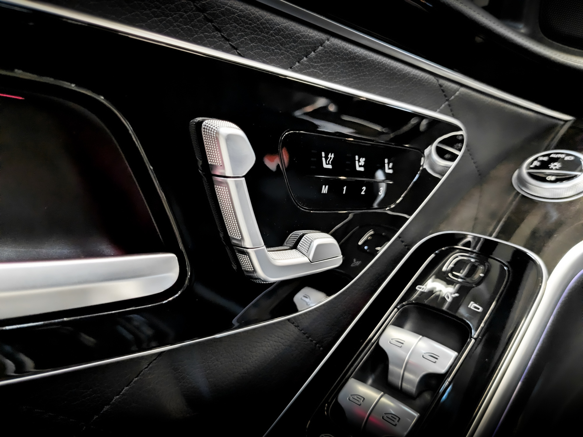 MERCEDES-BENZ S-Класс 3.00 (449 л.с), автомат, 2022, пробег 75 114 км