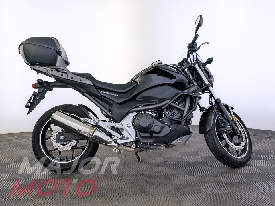 Honda NC700SA - фото №1