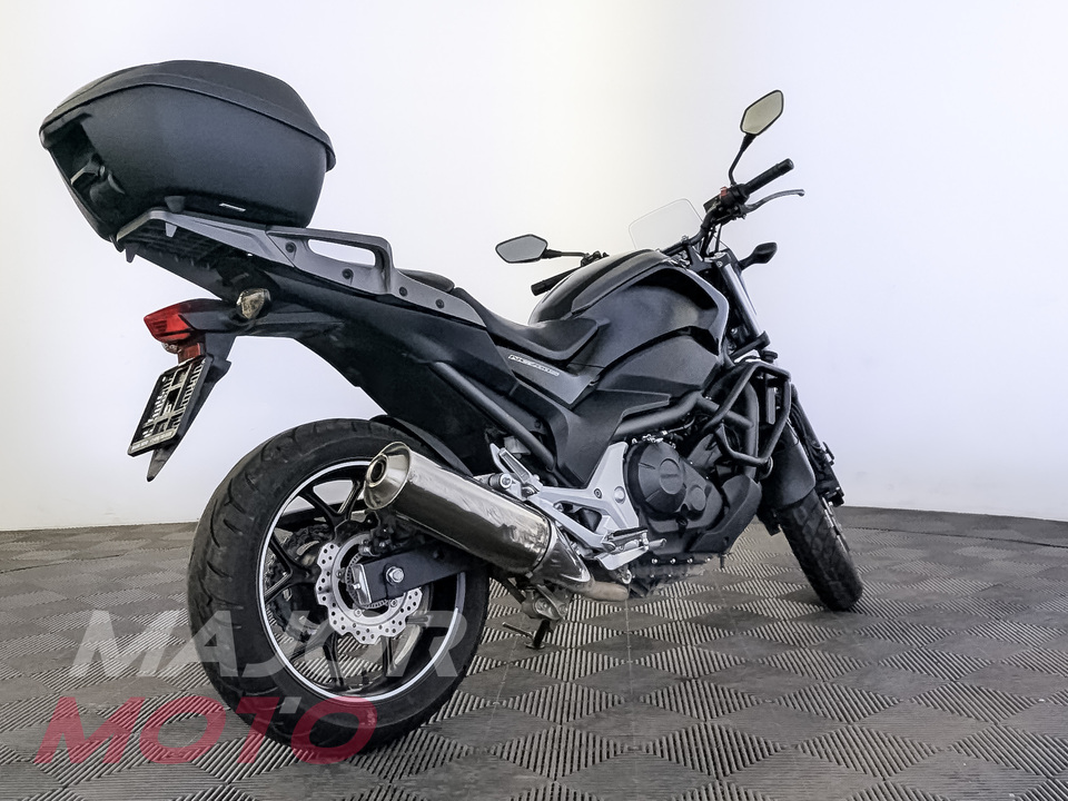 Honda NC700SA - фото №6