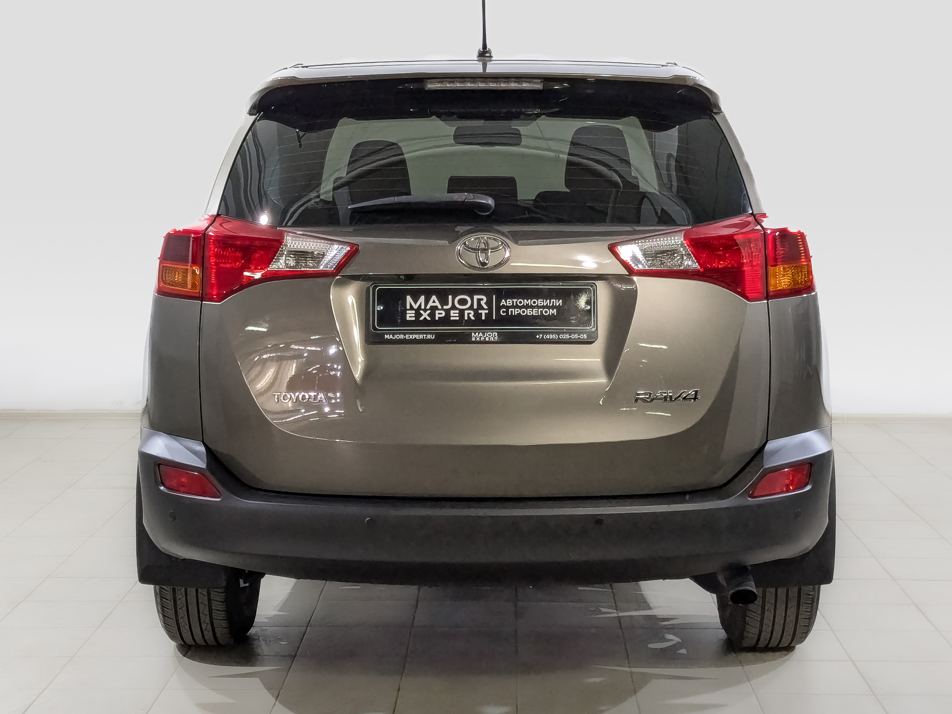TOYOTA Rav-4 2.00 (146 л.с), автомат, 2015, пробег 85 916 км