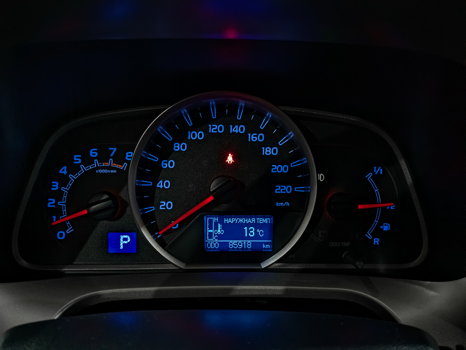 TOYOTA Rav-4 2.00 (146 л.с), автомат, 2015, пробег 85 916 км