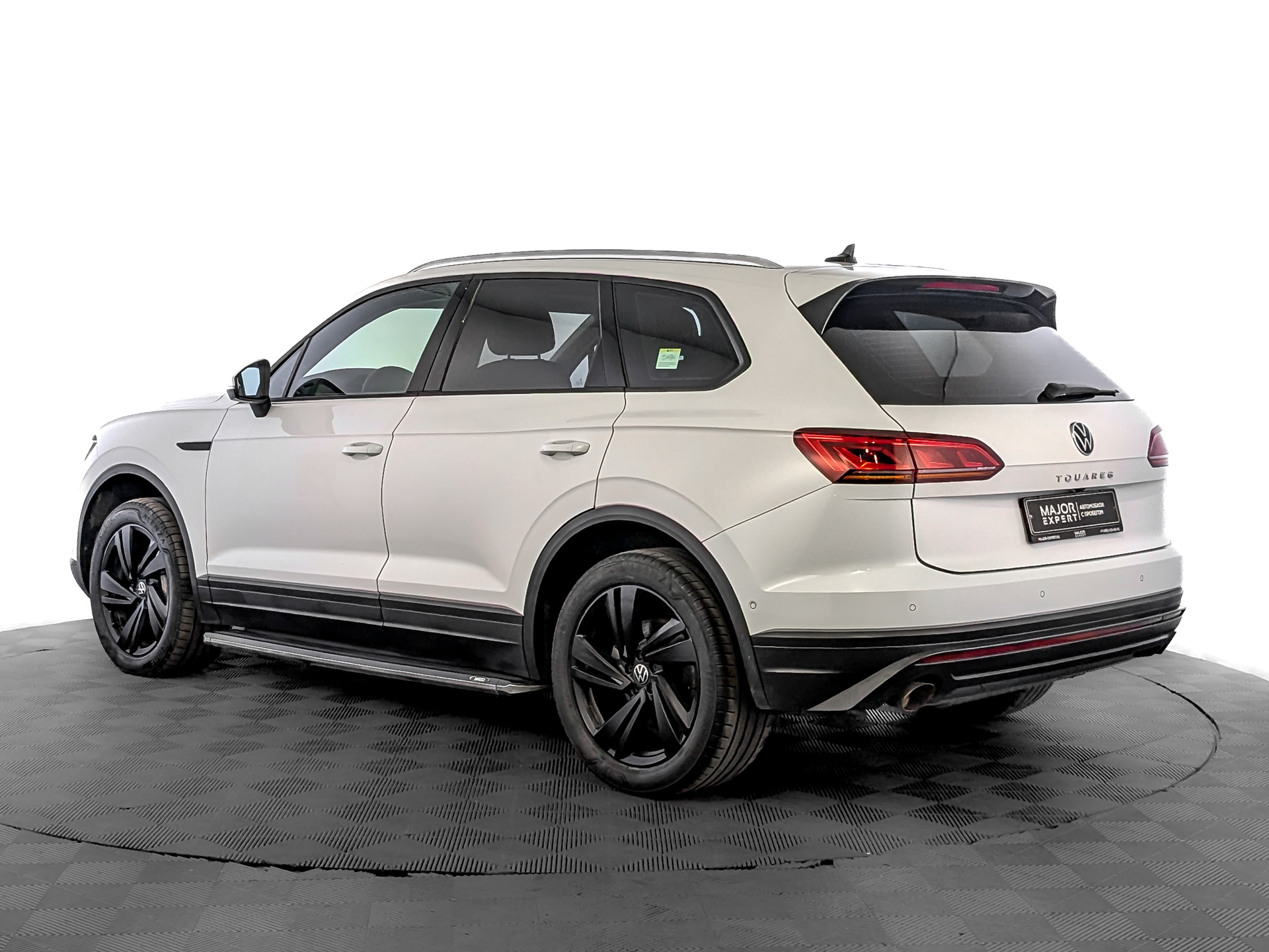 VOLKSWAGEN Touareg 3.00 (231 л.с), автомат, 2021, пробег 49 441 км