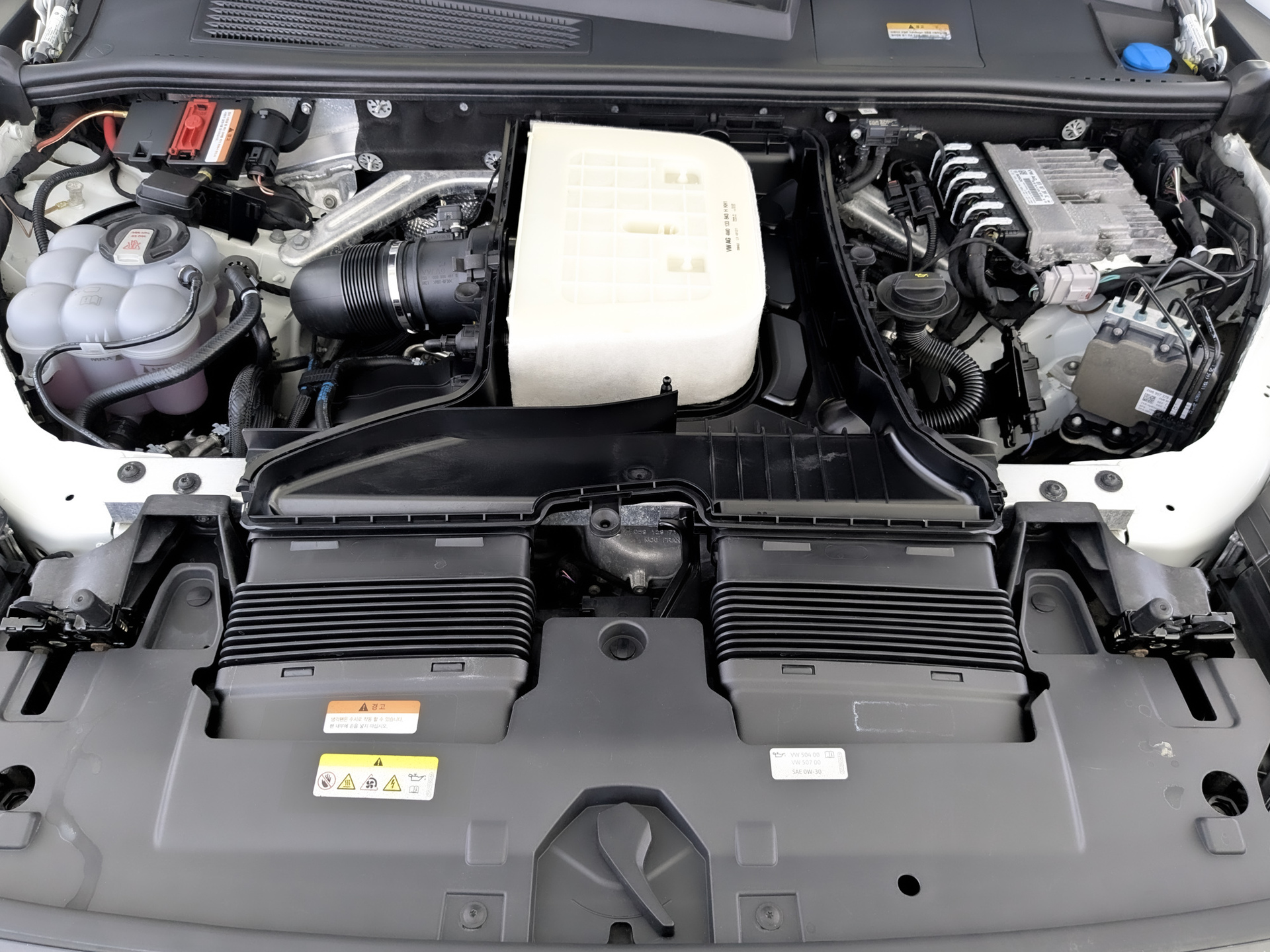 VOLKSWAGEN Touareg 3.00 (231 л.с), автомат, 2021, пробег 49 441 км