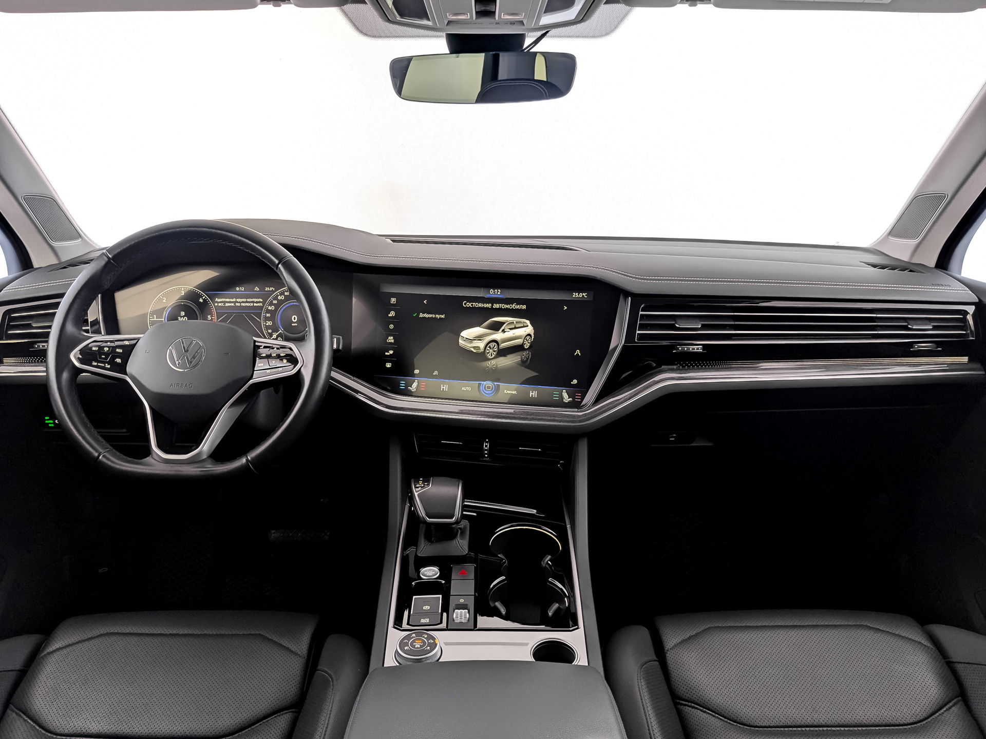 VOLKSWAGEN Touareg 3.00 (231 л.с), автомат, 2021, пробег 49 441 км