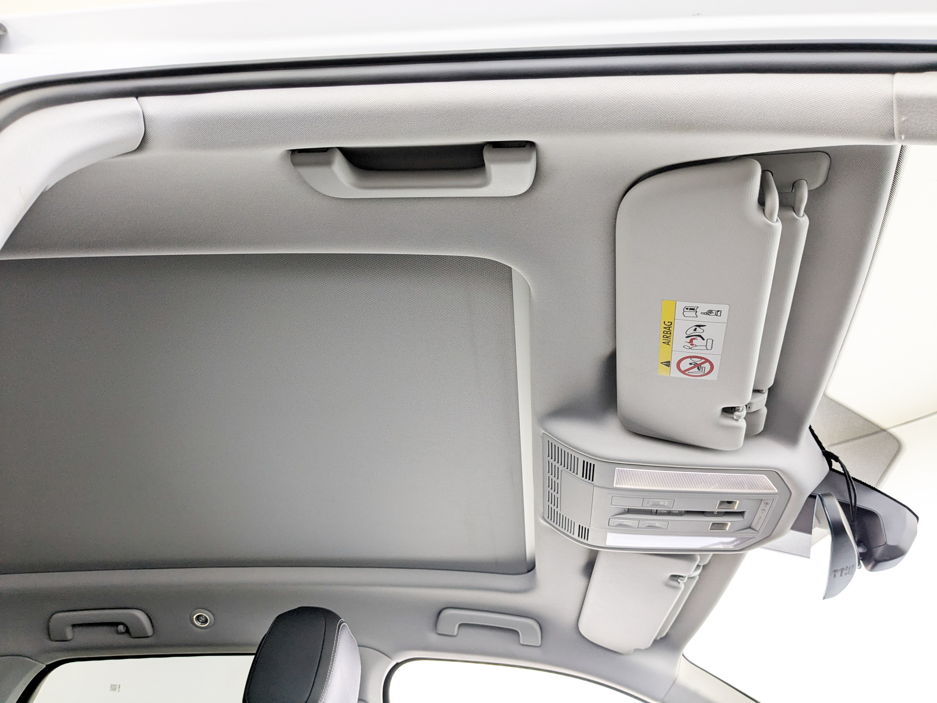 VOLKSWAGEN Touareg 3.00 (231 л.с), автомат, 2021, пробег 49 441 км