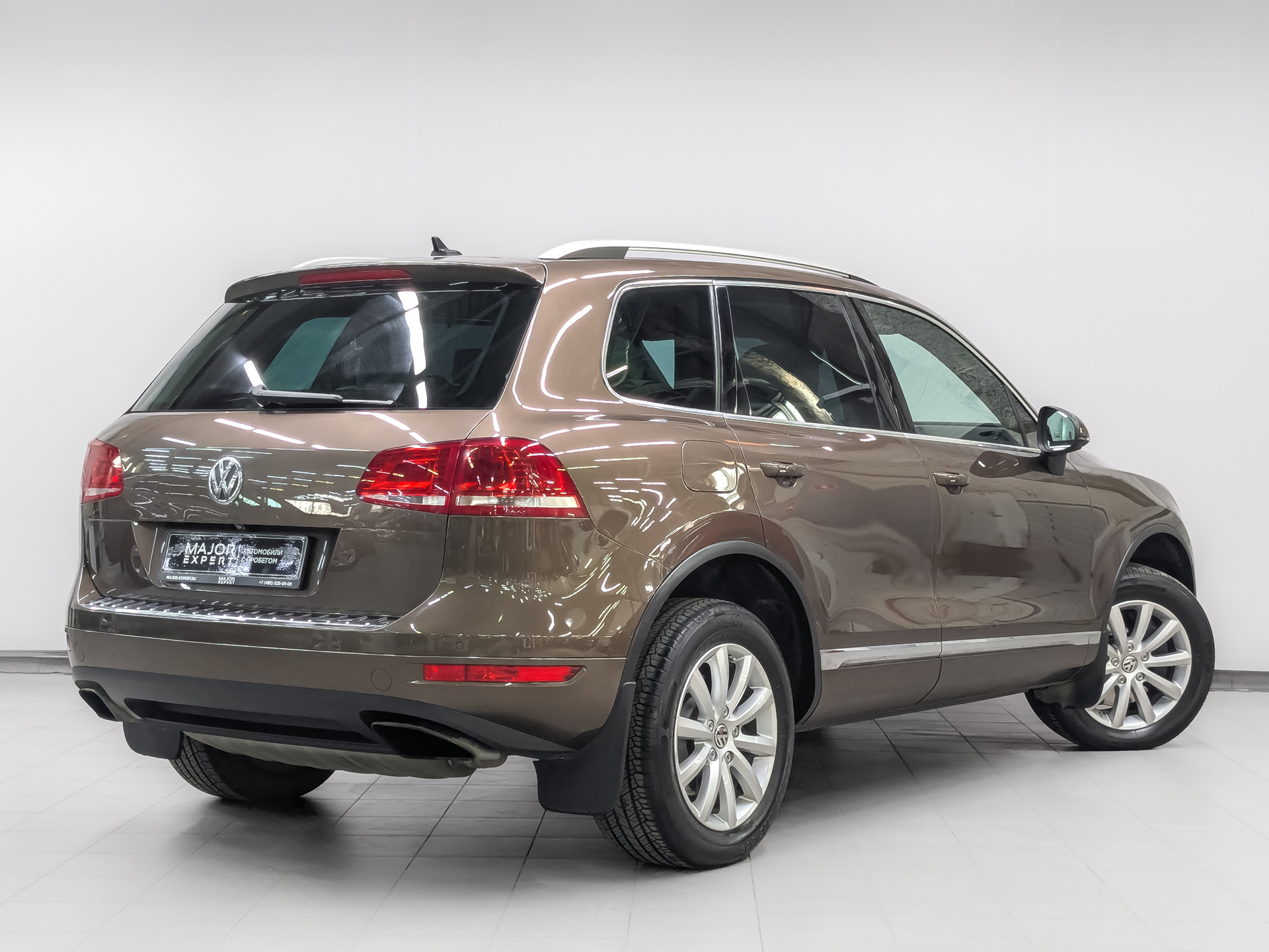 VOLKSWAGEN Touareg 4.20 (340 л.с), автомат, 2012, пробег 135 005 км