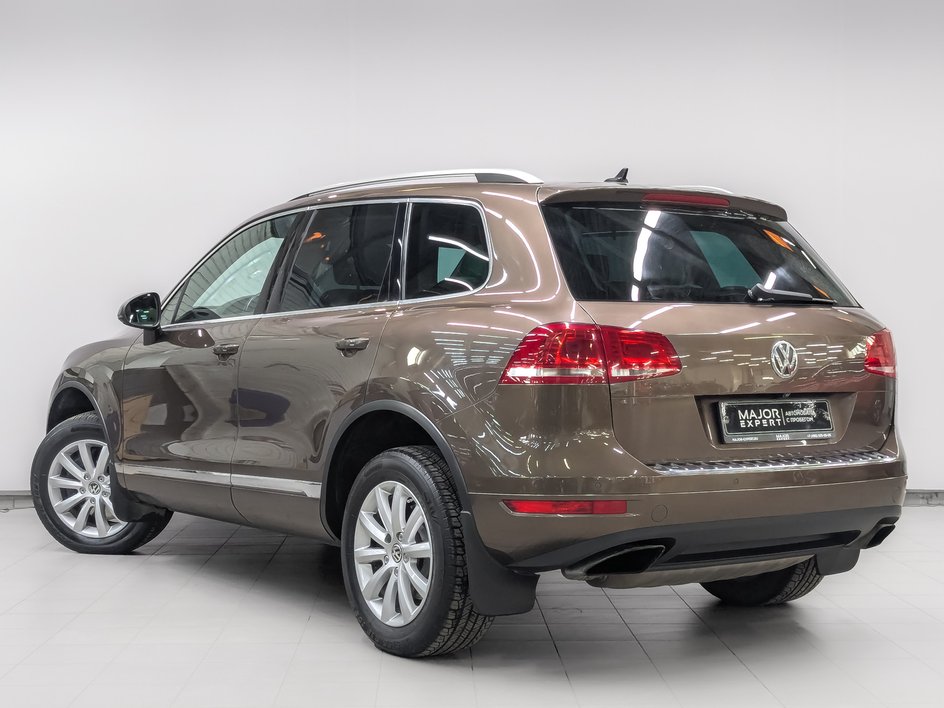VOLKSWAGEN Touareg 4.20 (340 л.с), автомат, 2012, пробег 135 005 км