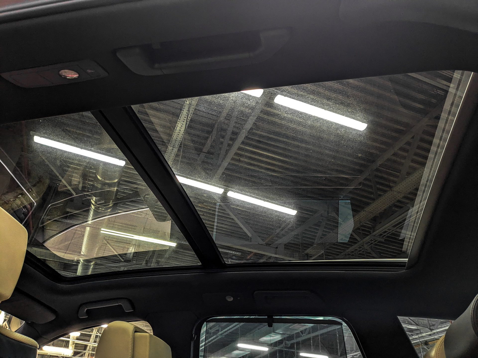 VOLKSWAGEN Touareg 4.20 (340 л.с), автомат, 2012, пробег 135 005 км