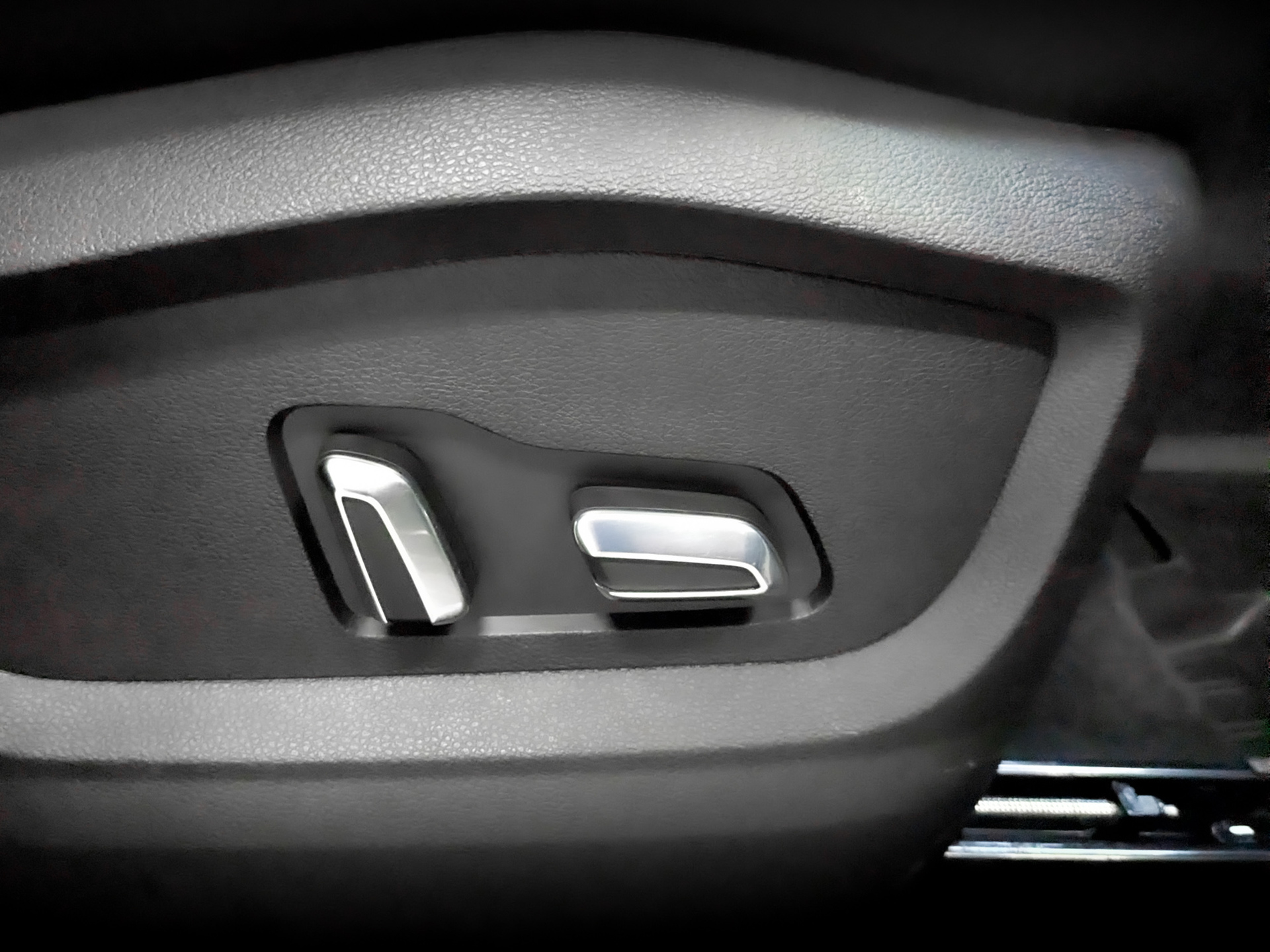 EXEED LX 1.50 (147 л.с), автомат, 2023, пробег 26 224 км