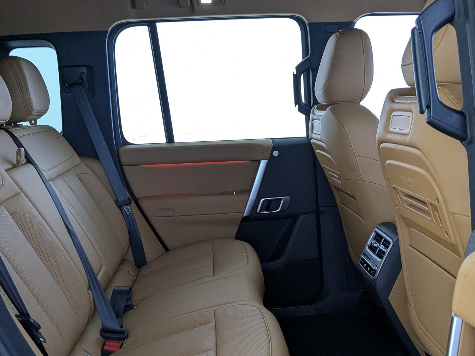 Фото Esteo V27 Премиум 1.5ELH/152 34,3кВт 4WD