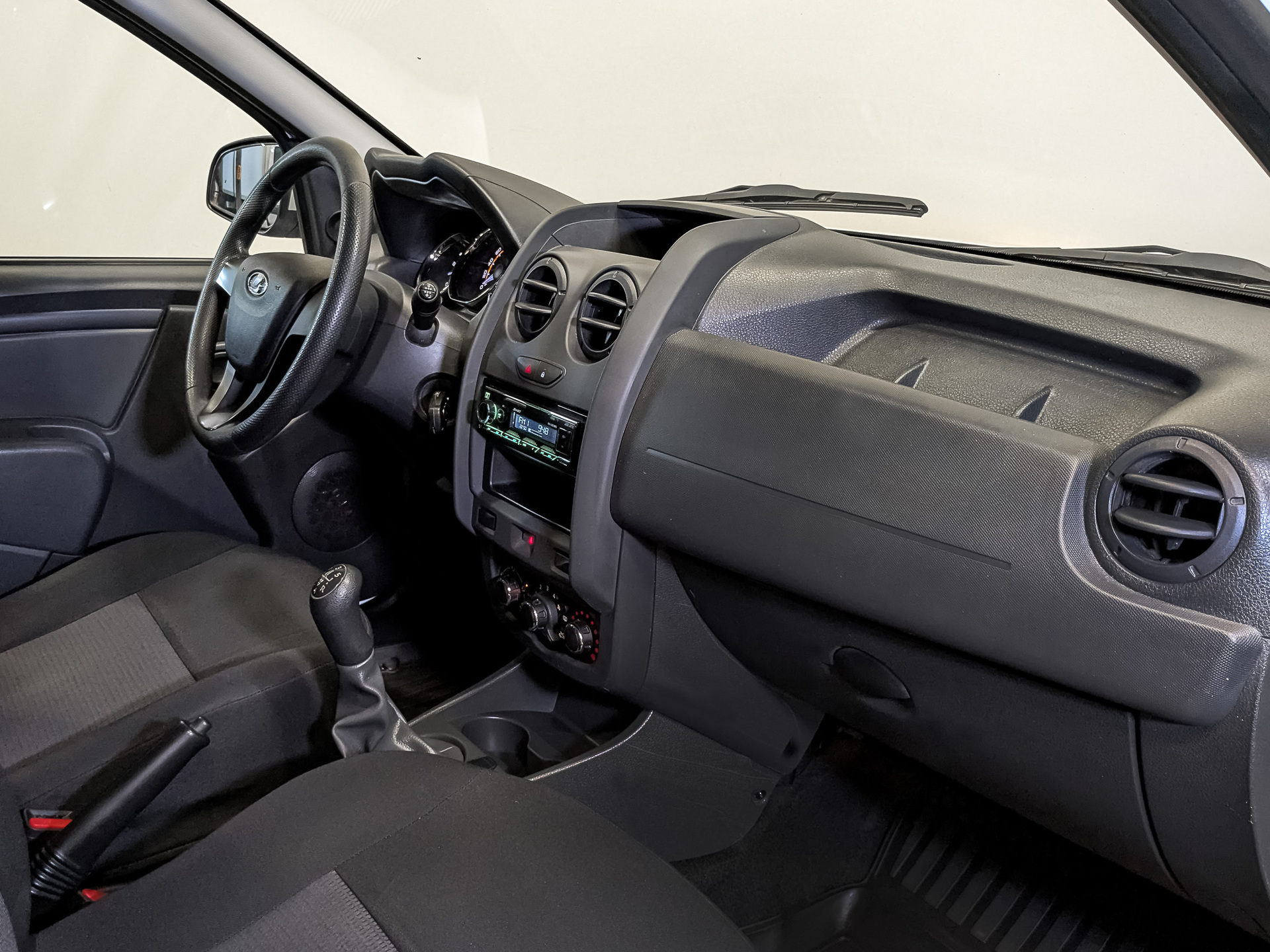 LADA Largus 1.60 (90 л.с), механическая, 2024, пробег 68 975 км