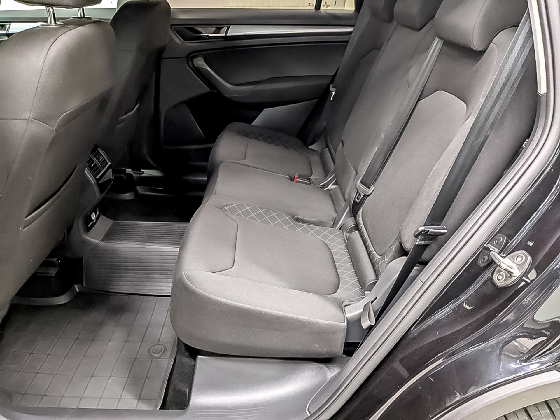 SKODA Kodiaq 1.40 (150 л.с), автомат, 2019, пробег 149 356 км